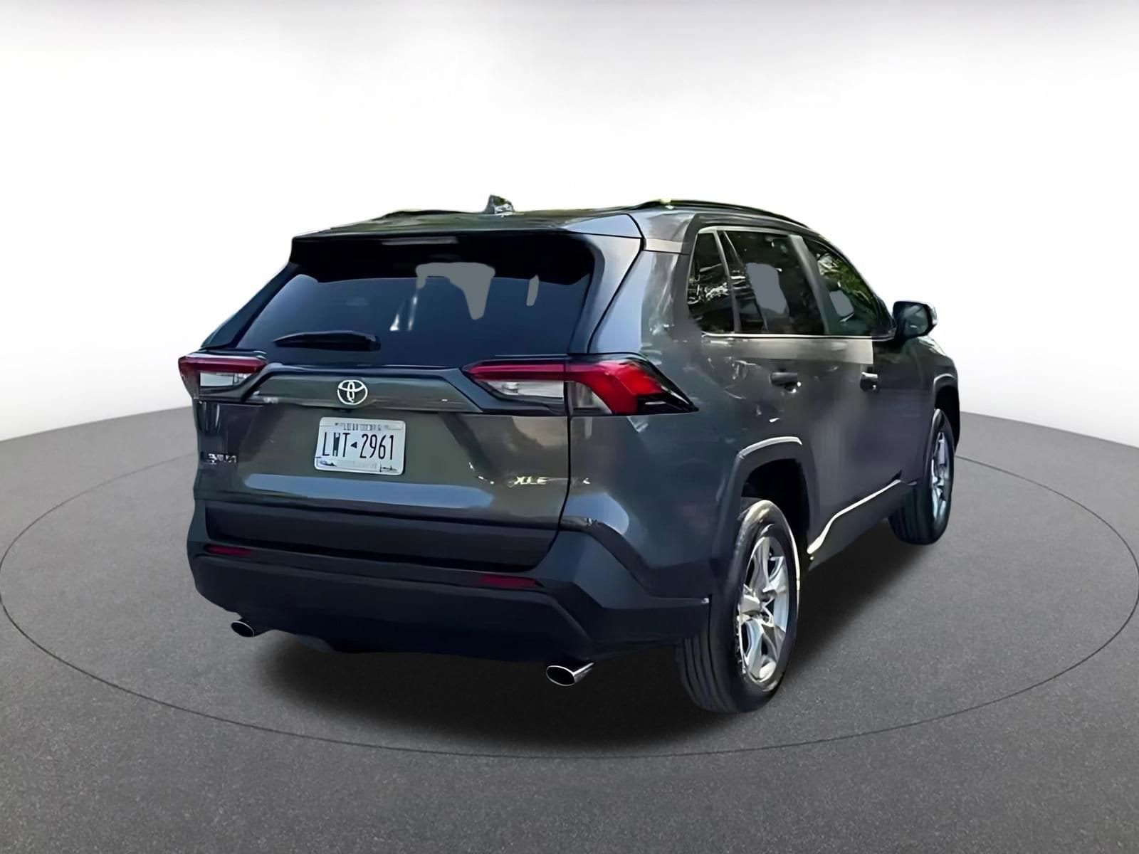 Thumbnail: 2025 Toyota RAV4 - 11