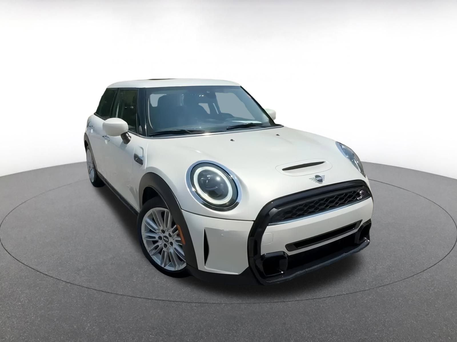 Thumbnail: 2024 MINI Cooper Hardtop - 3