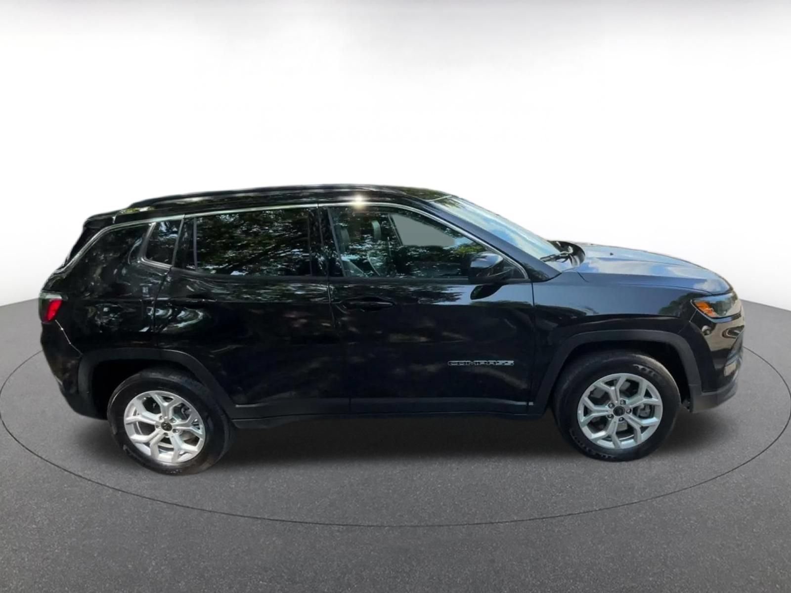 Thumbnail: 2025 Jeep Compass - 13