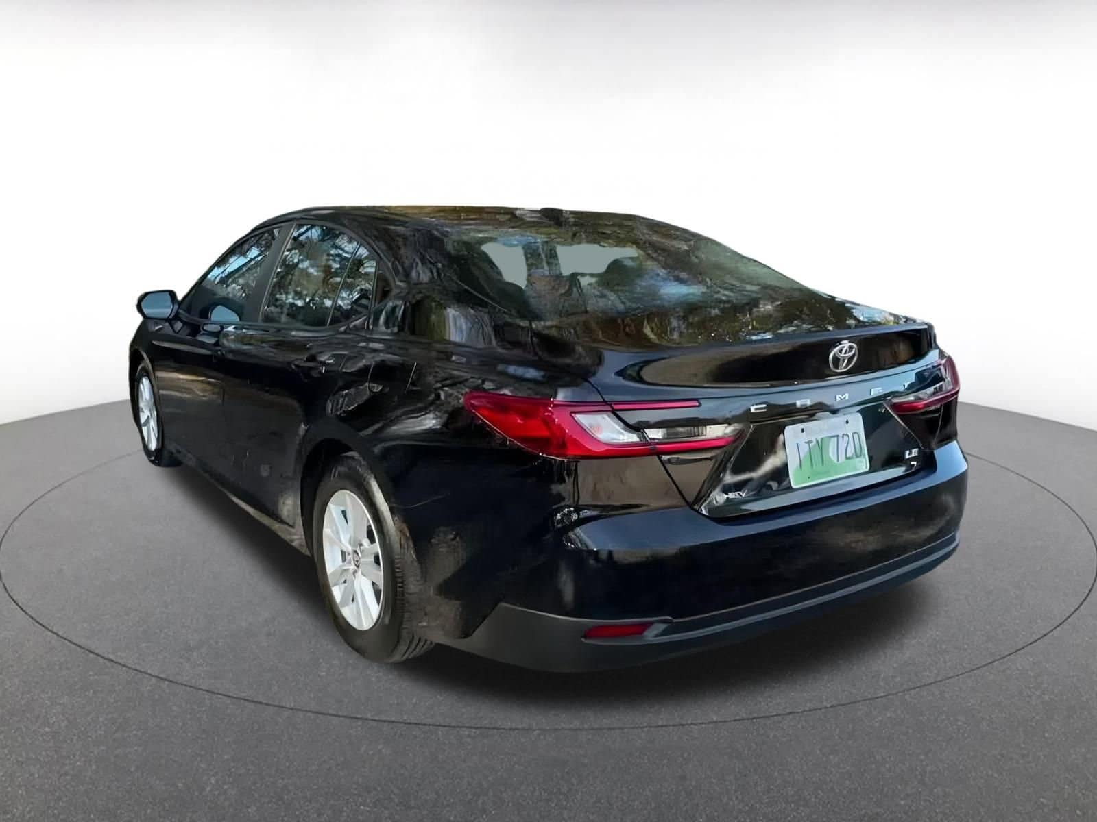 Thumbnail: 2025 Toyota Camry - 11