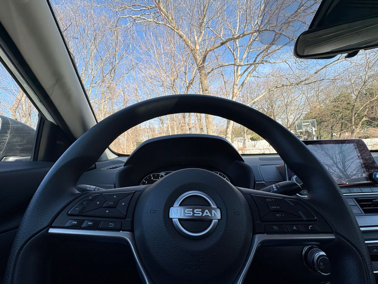 Thumbnail: 2025 Nissan Altima - 25