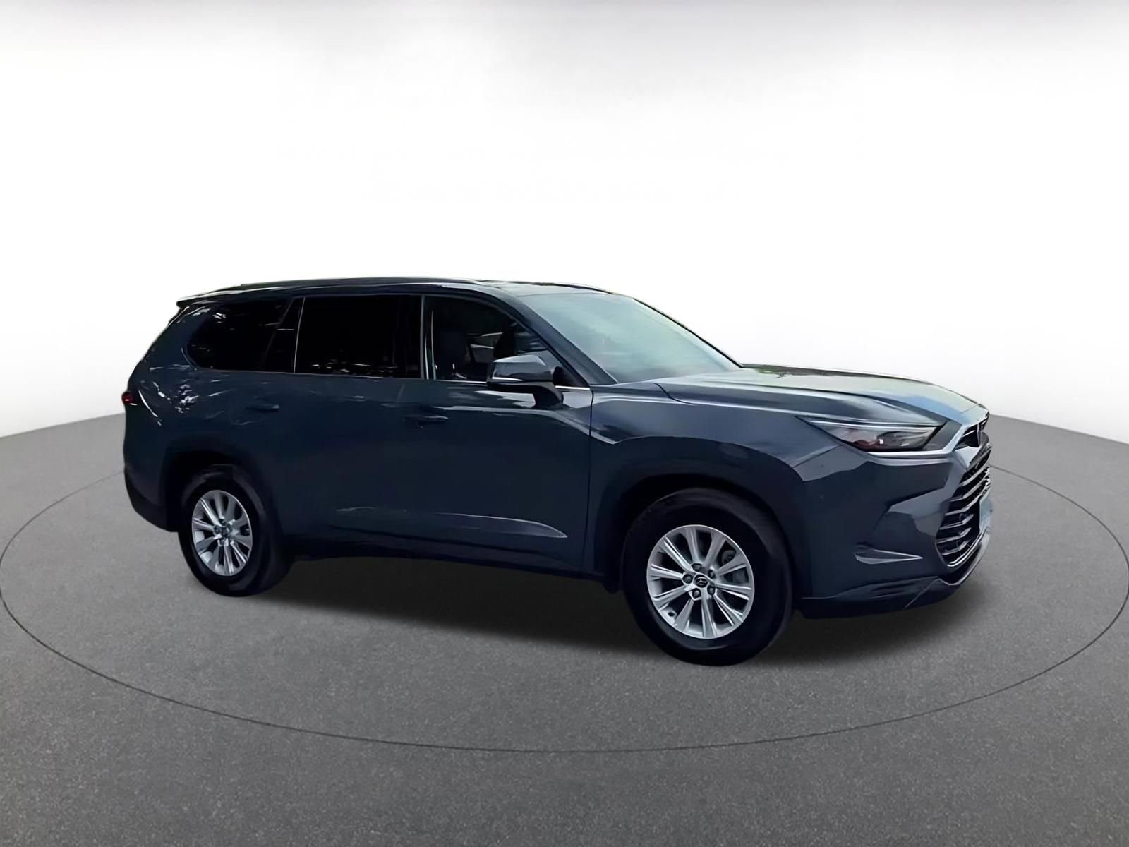Thumbnail: 2025 Toyota Grand Highlander - 2