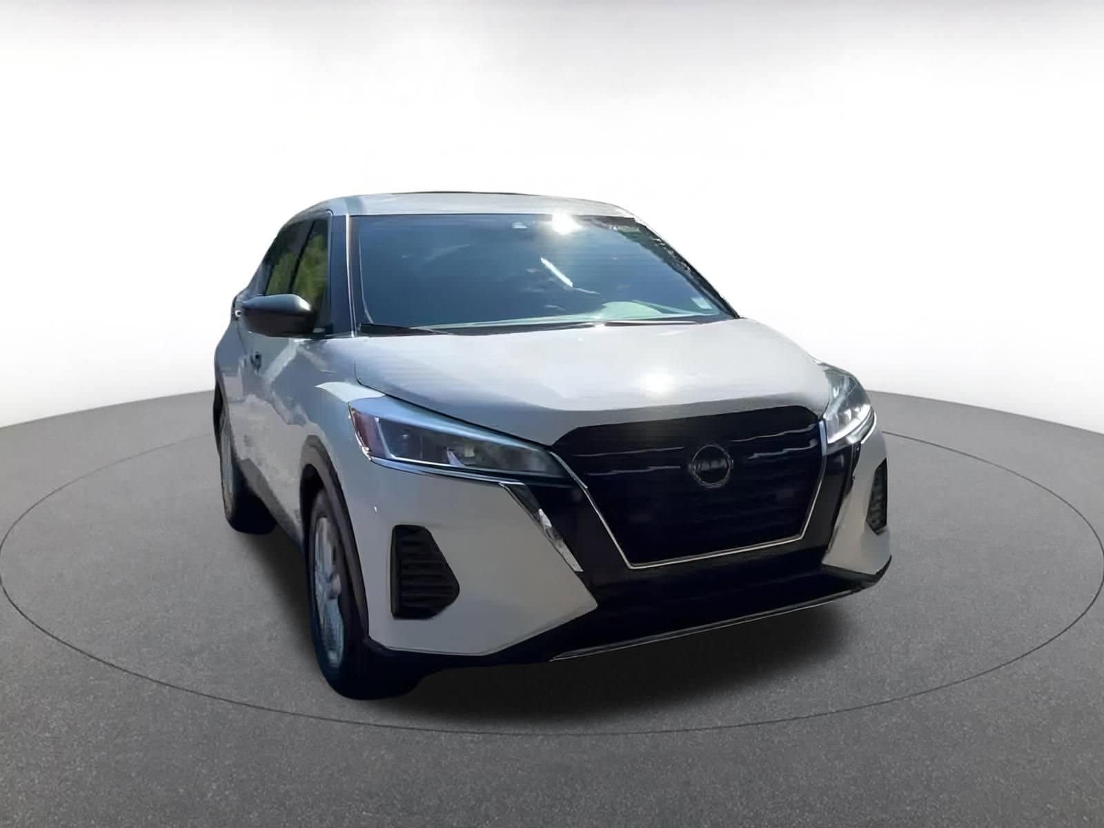 Thumbnail: 2024 Nissan Kicks - 3