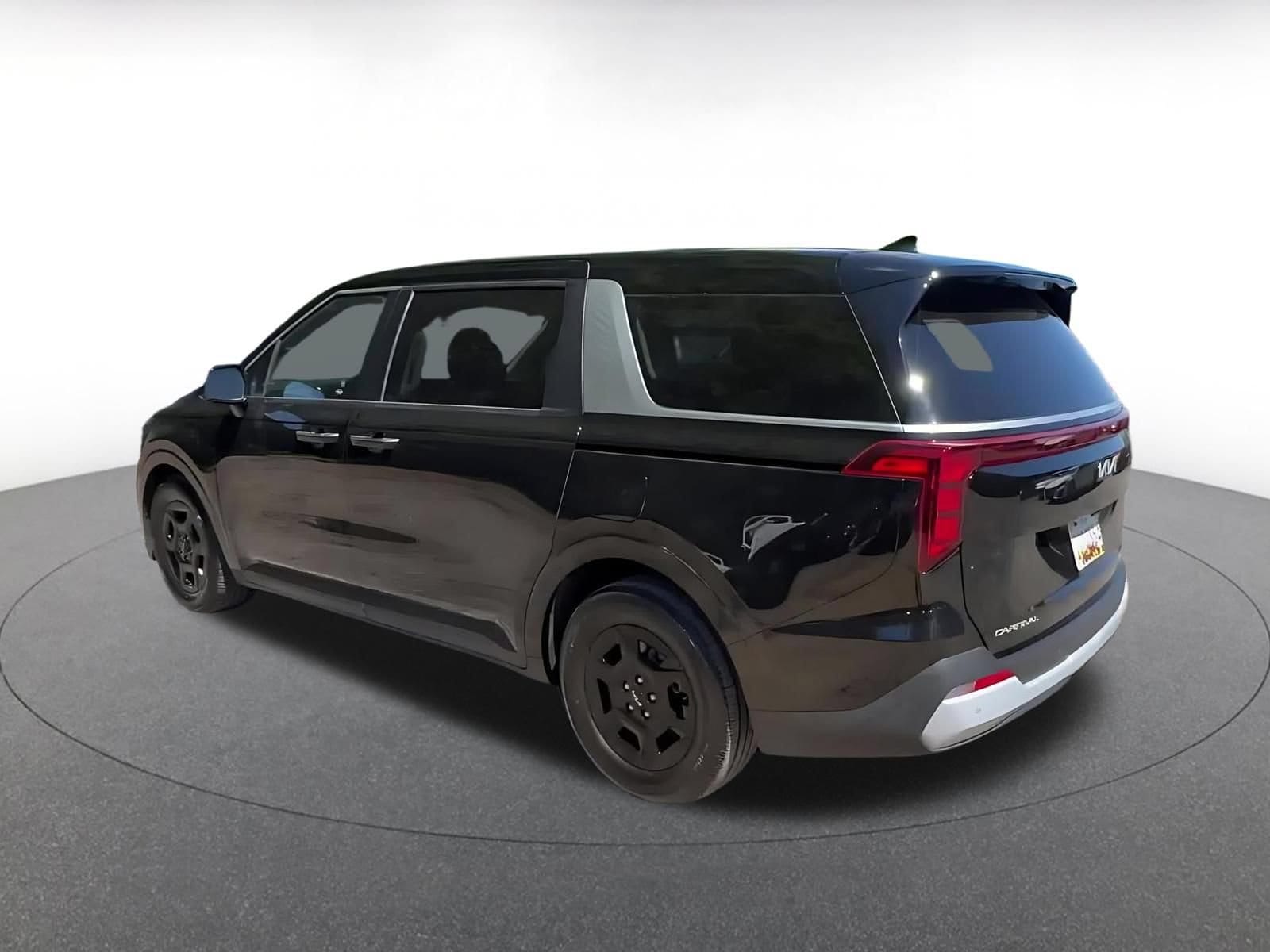 Thumbnail: 2026 Kia Carnival - 10