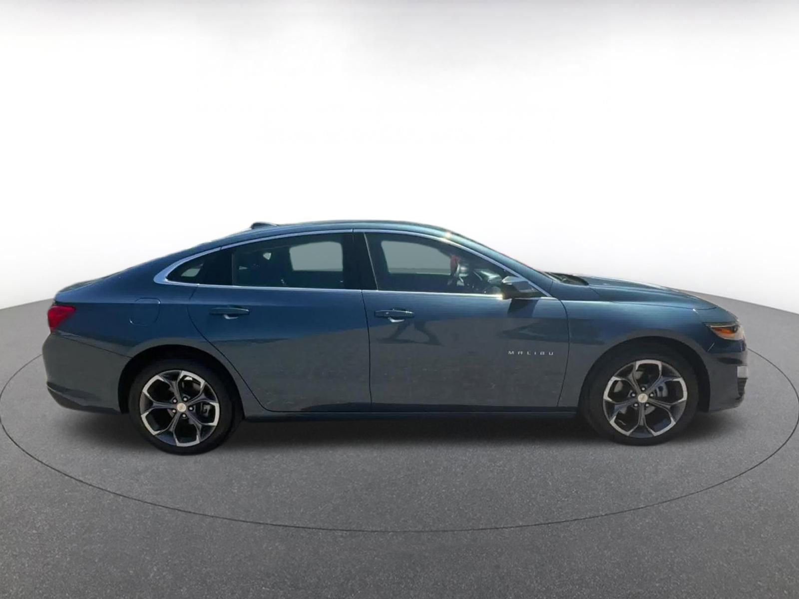 Thumbnail: 2024 Chevrolet Malibu - 16