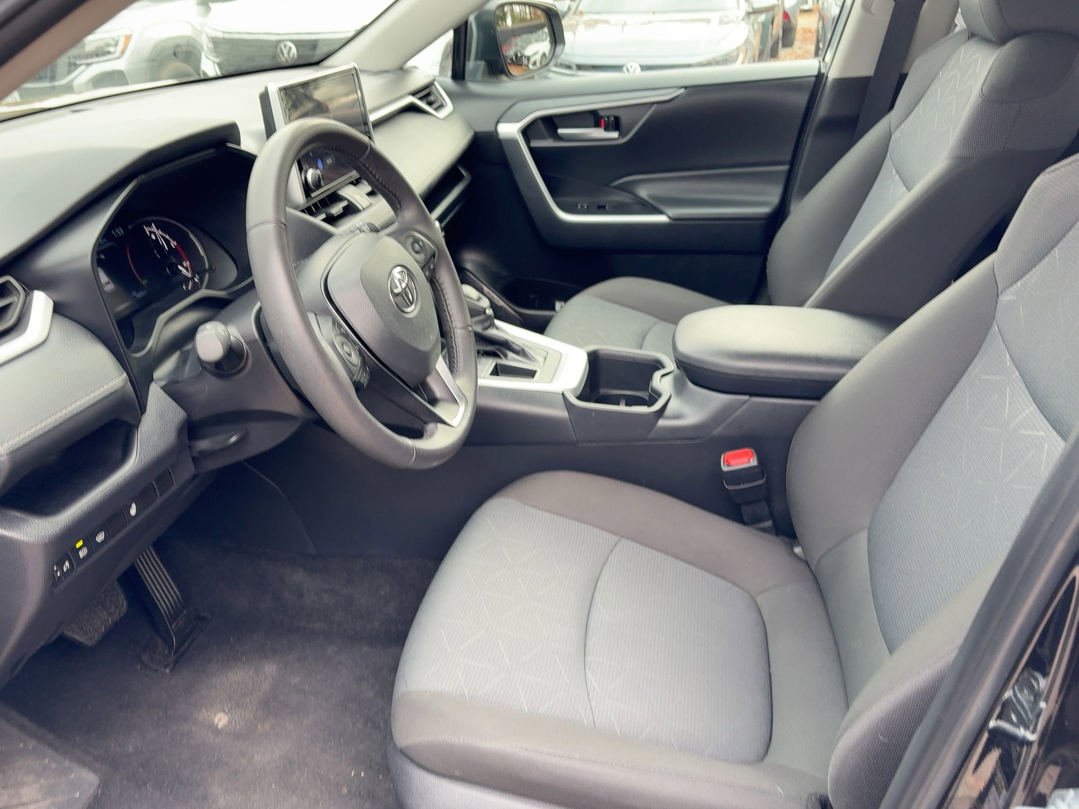 Thumbnail: 2025 Toyota RAV4 - 11