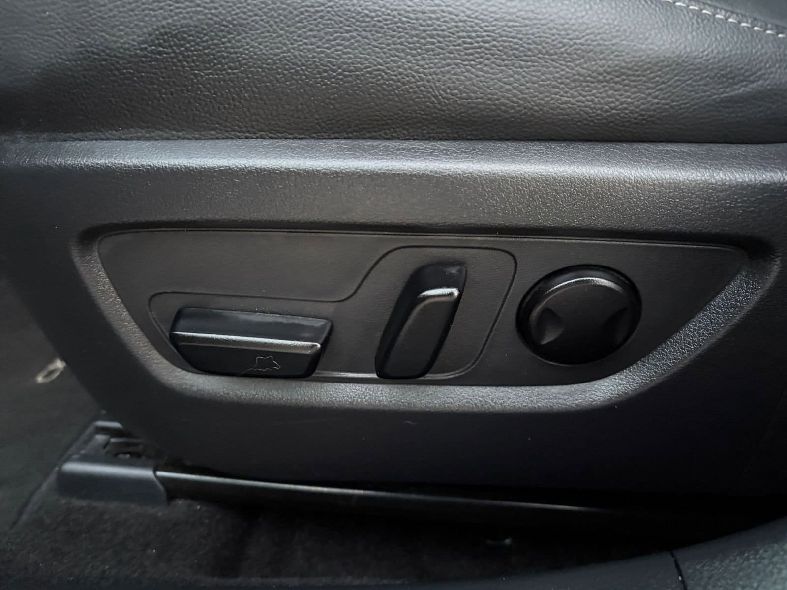 Thumbnail: 2025 Mazda CX-50 - 23