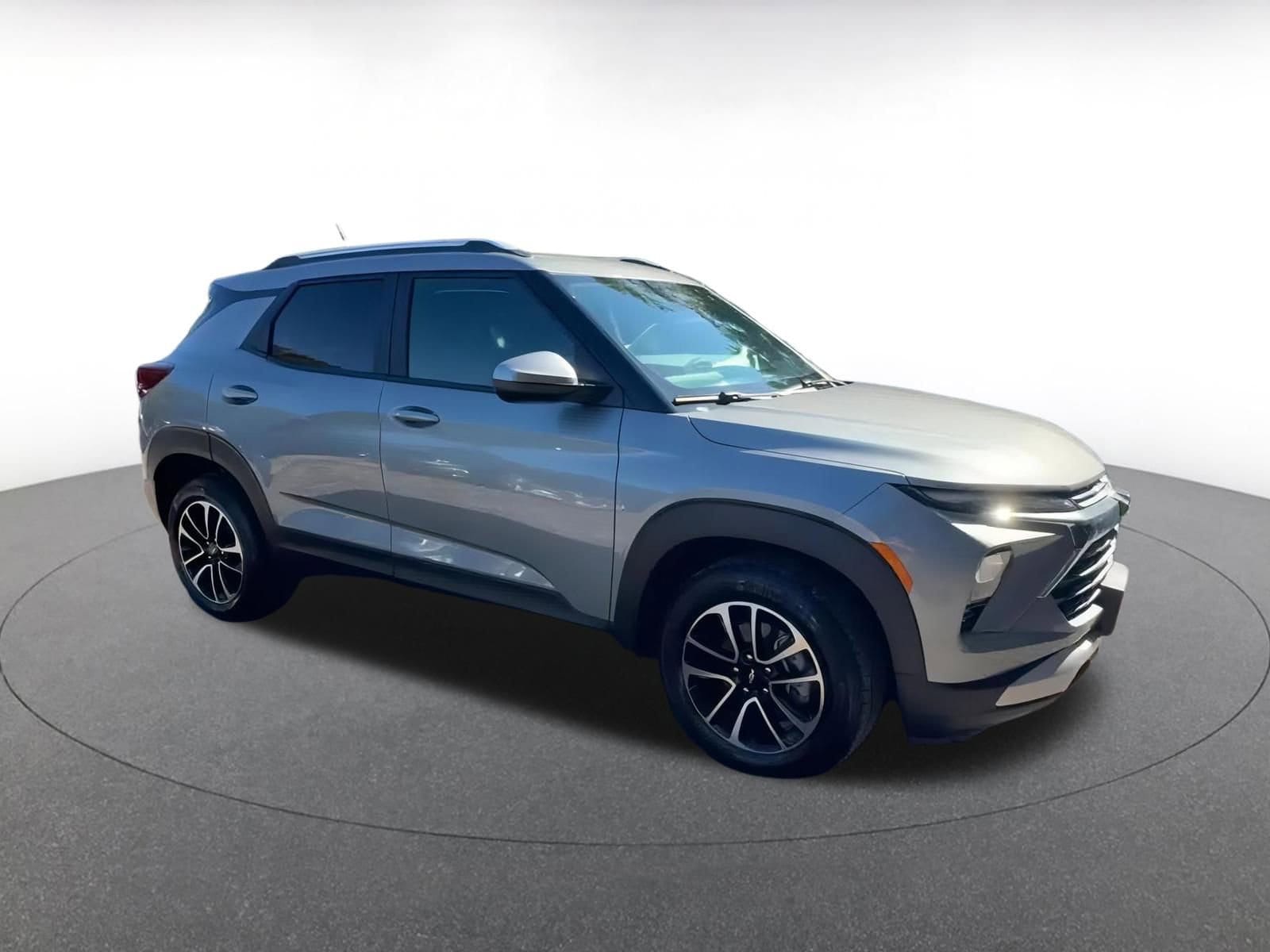 Thumbnail: 2025 Chevrolet TrailBlazer - 2