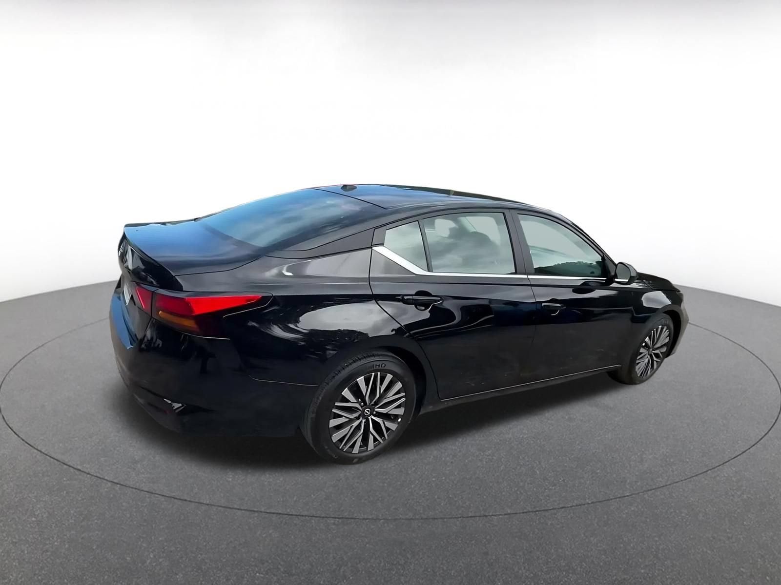 Thumbnail: 2026 Nissan Altima - 14