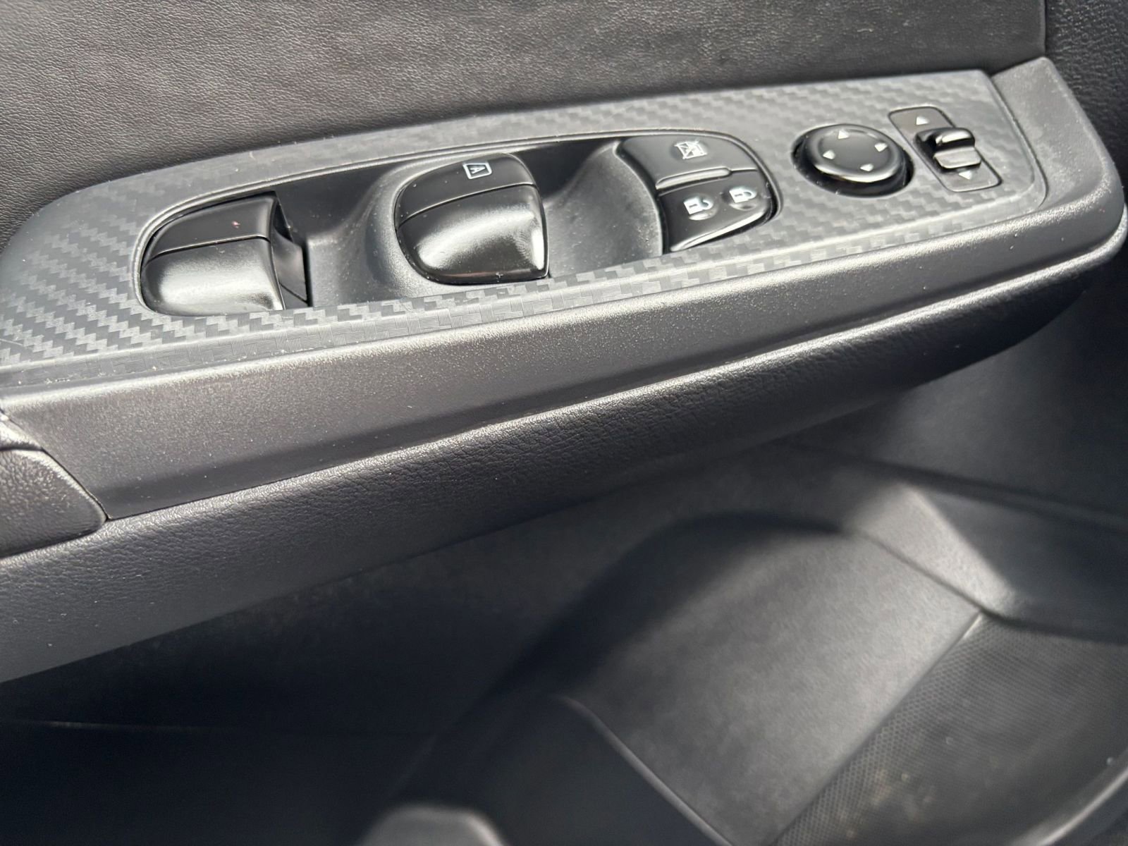 Thumbnail: 2025 Nissan Sentra - 20