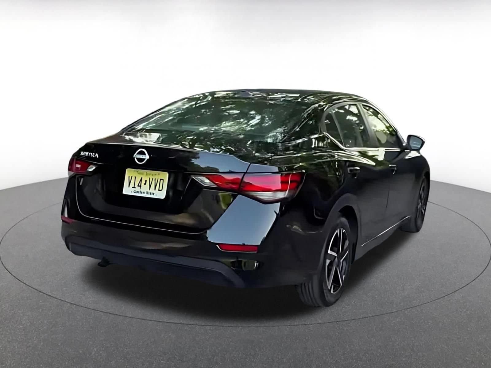 Thumbnail: 2025 Nissan Sentra - 16
