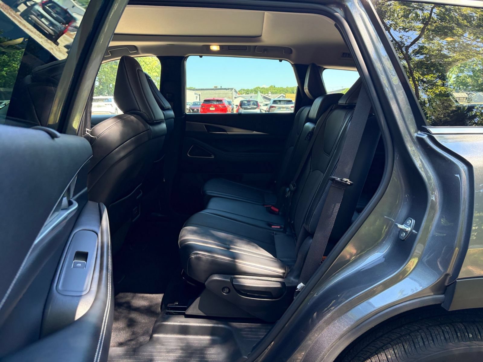 Thumbnail: 2026 INFINITI QX60 - 29