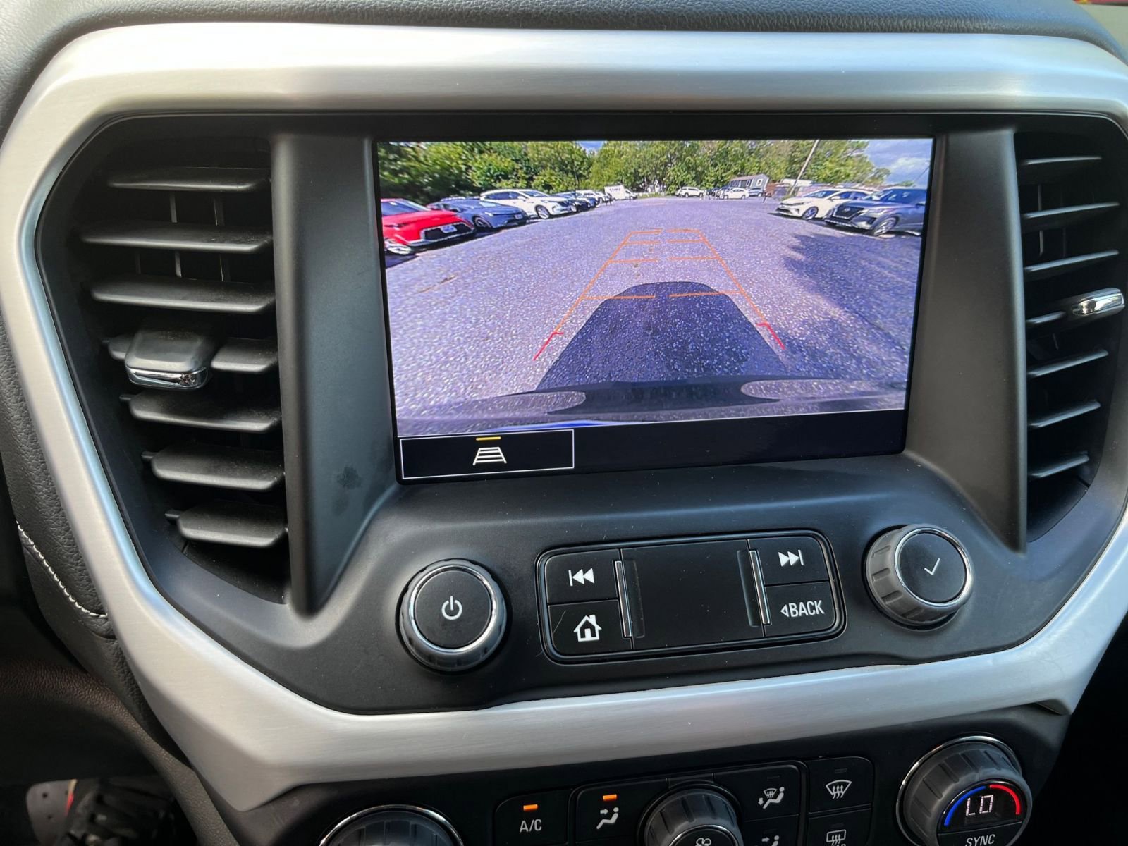 Thumbnail: 2023 GMC Acadia - 17