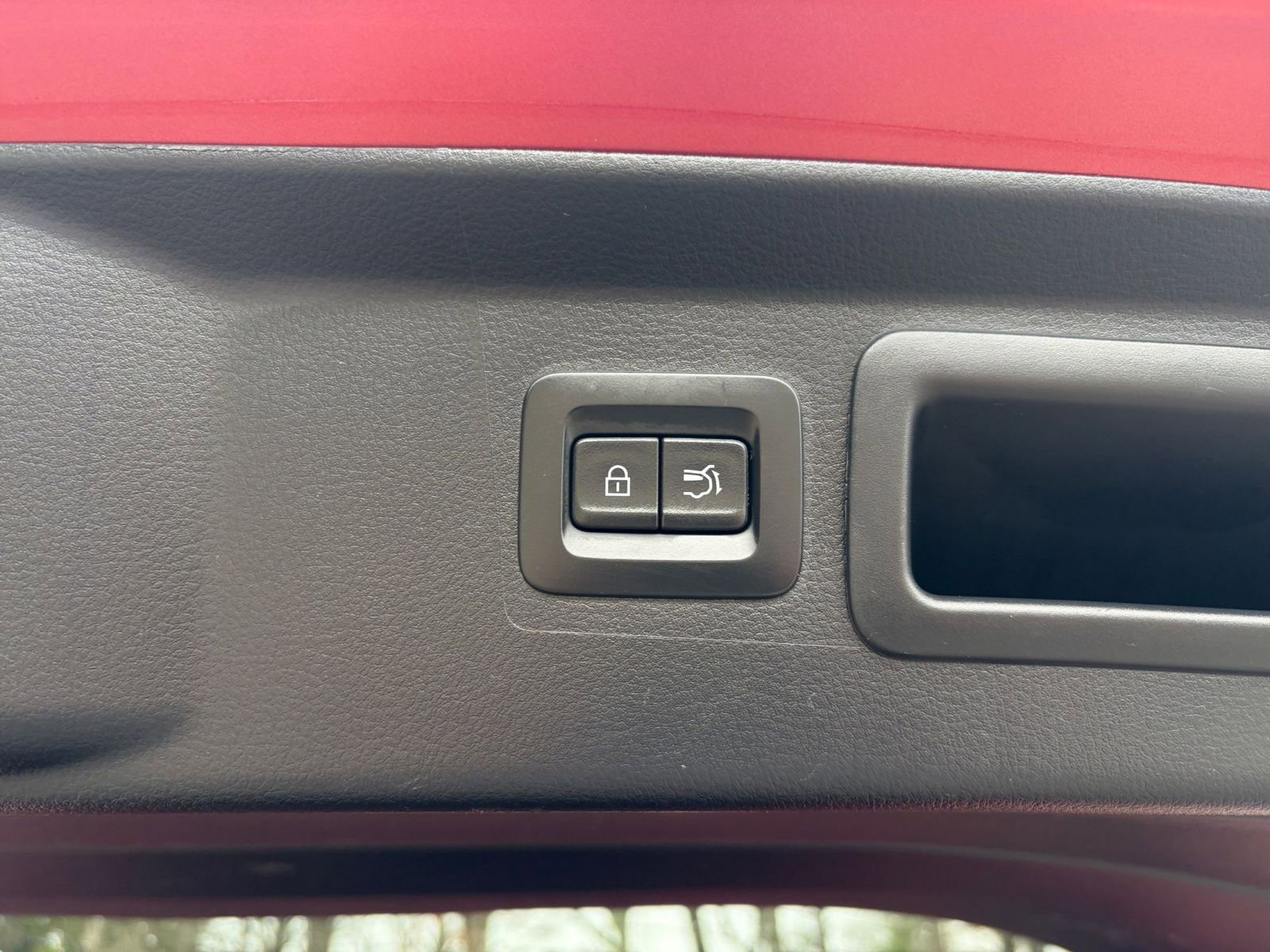 Thumbnail: 2025 Mazda CX-50 - 23