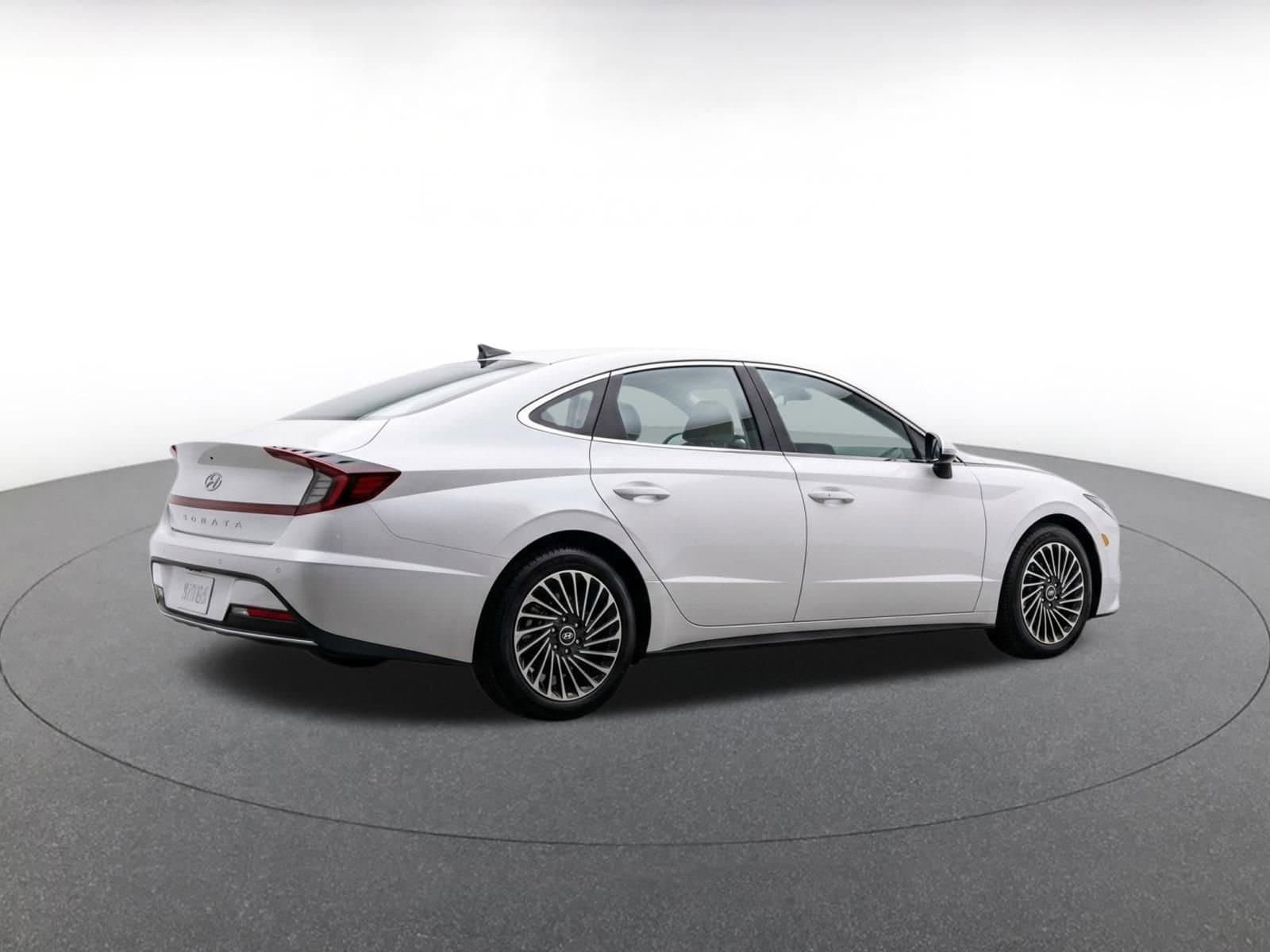 Thumbnail: 2025 Hyundai Sonata - 9