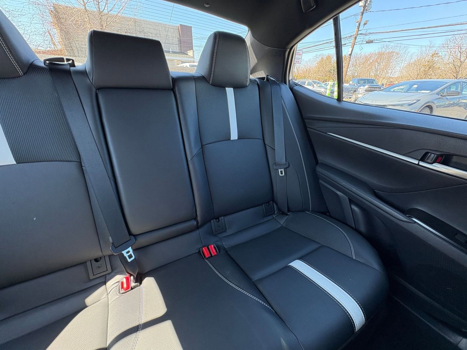 Thumbnail: 2025 Toyota Camry - 34