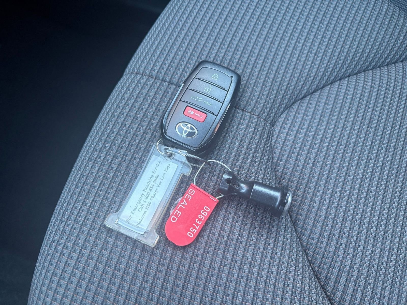 Thumbnail: 2025 Toyota Highlander - 20