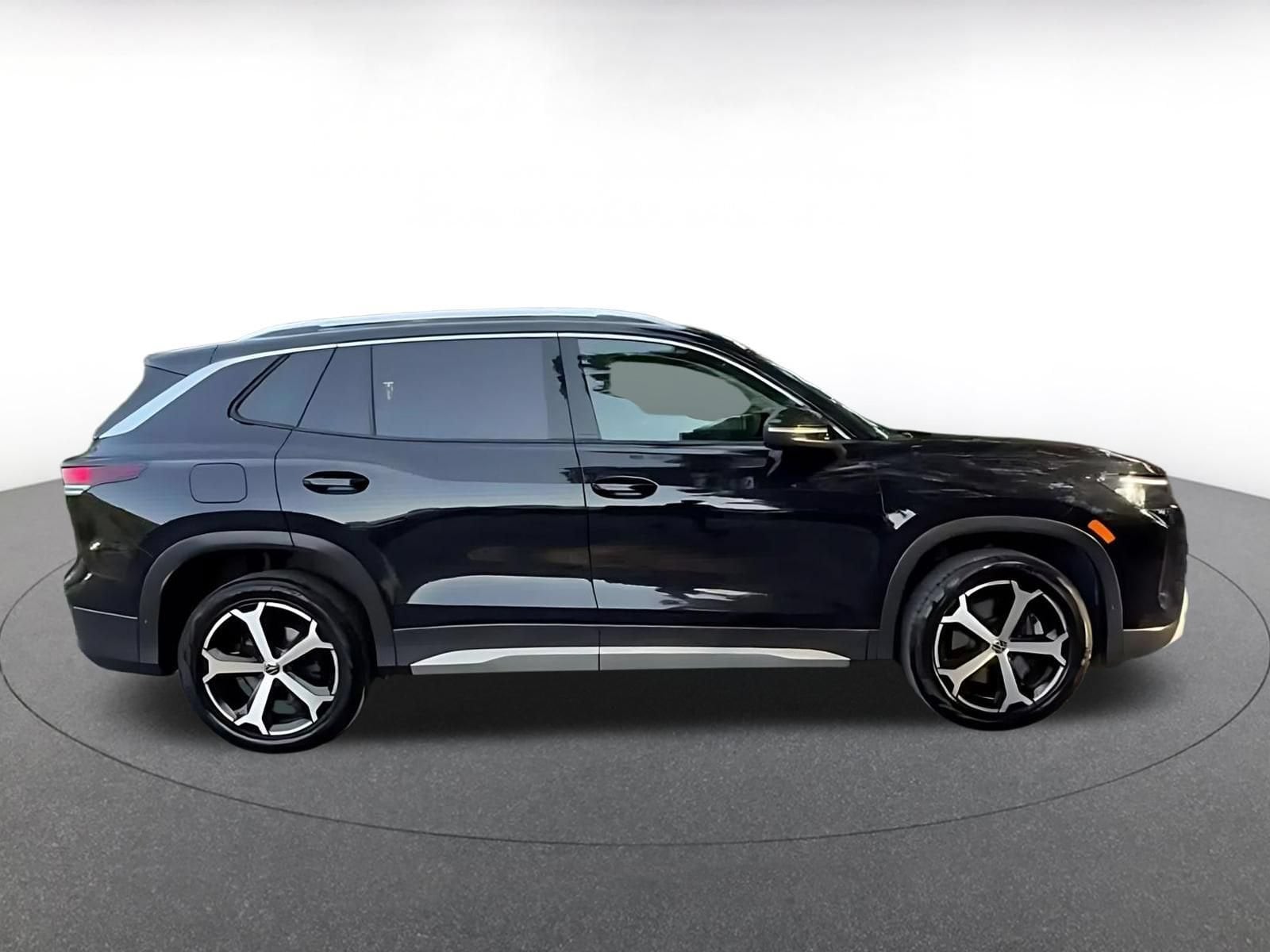 Thumbnail: 2026 Volkswagen Tiguan - 16