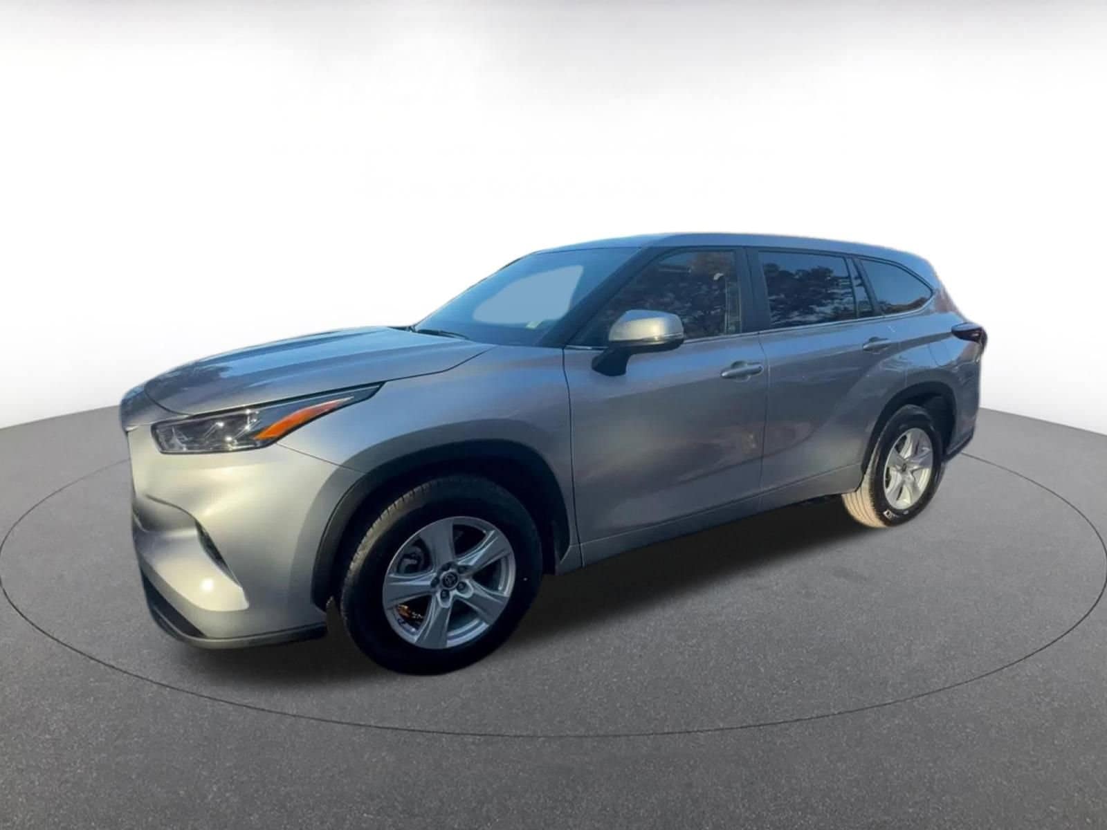 Thumbnail: 2025 Toyota Highlander - 8