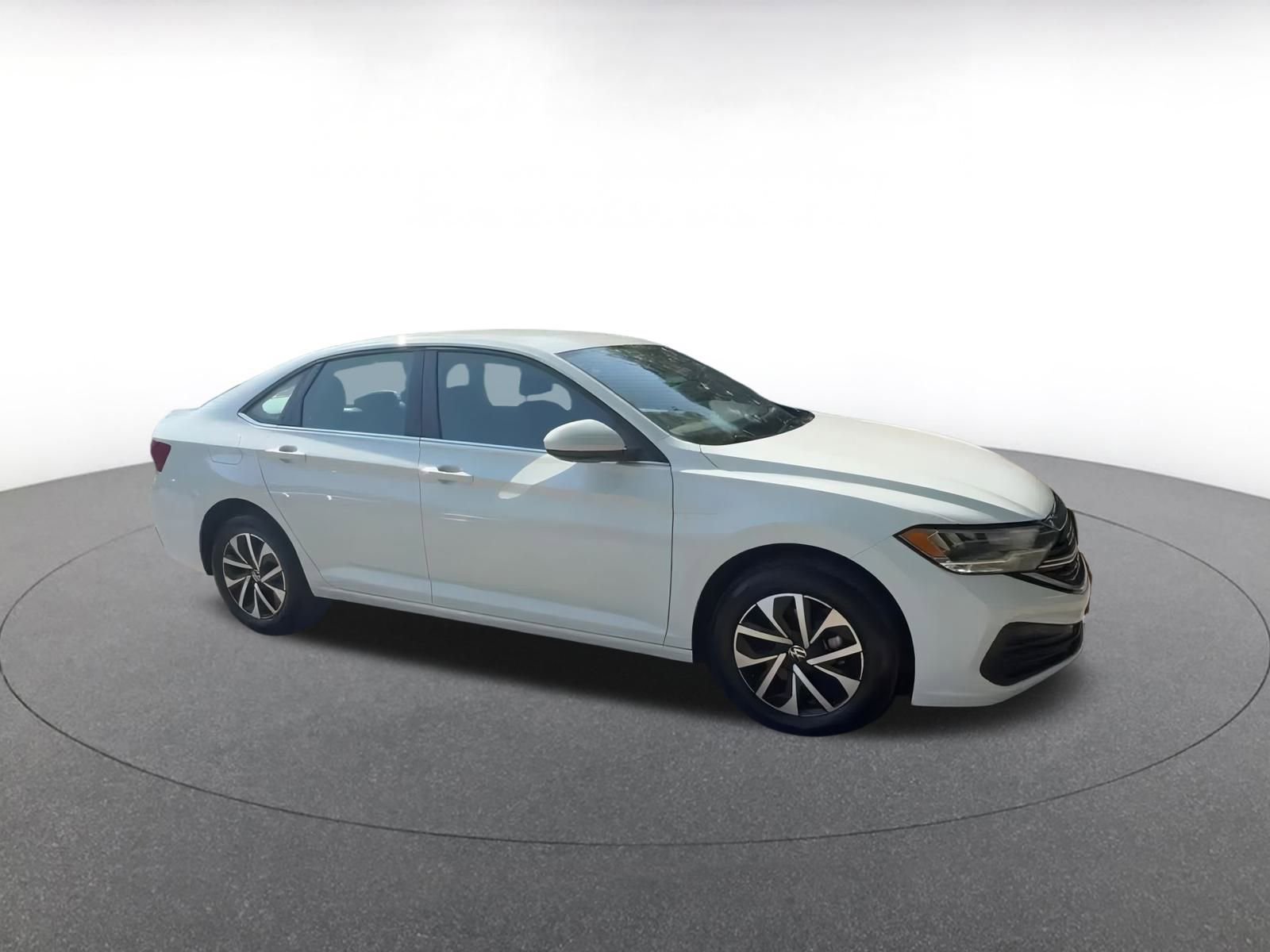 Thumbnail: 2024 Volkswagen Jetta - 2