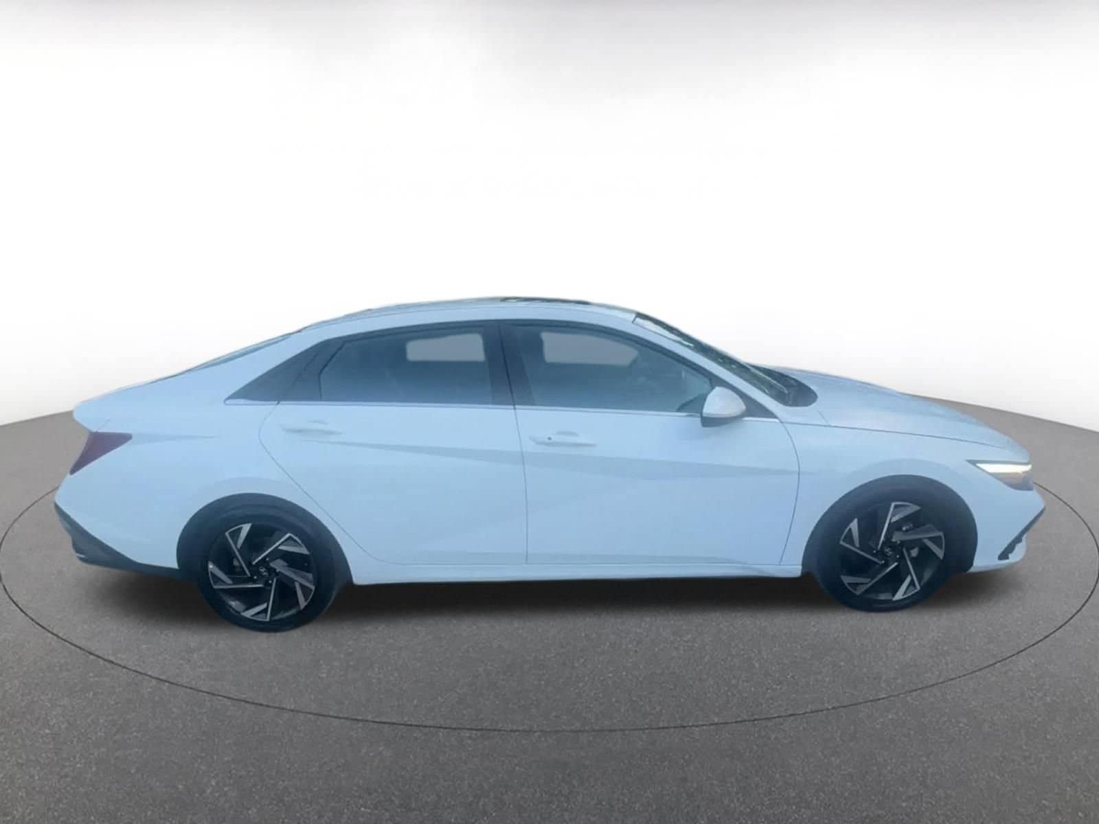 Thumbnail: 2025 Hyundai Elantra - 15