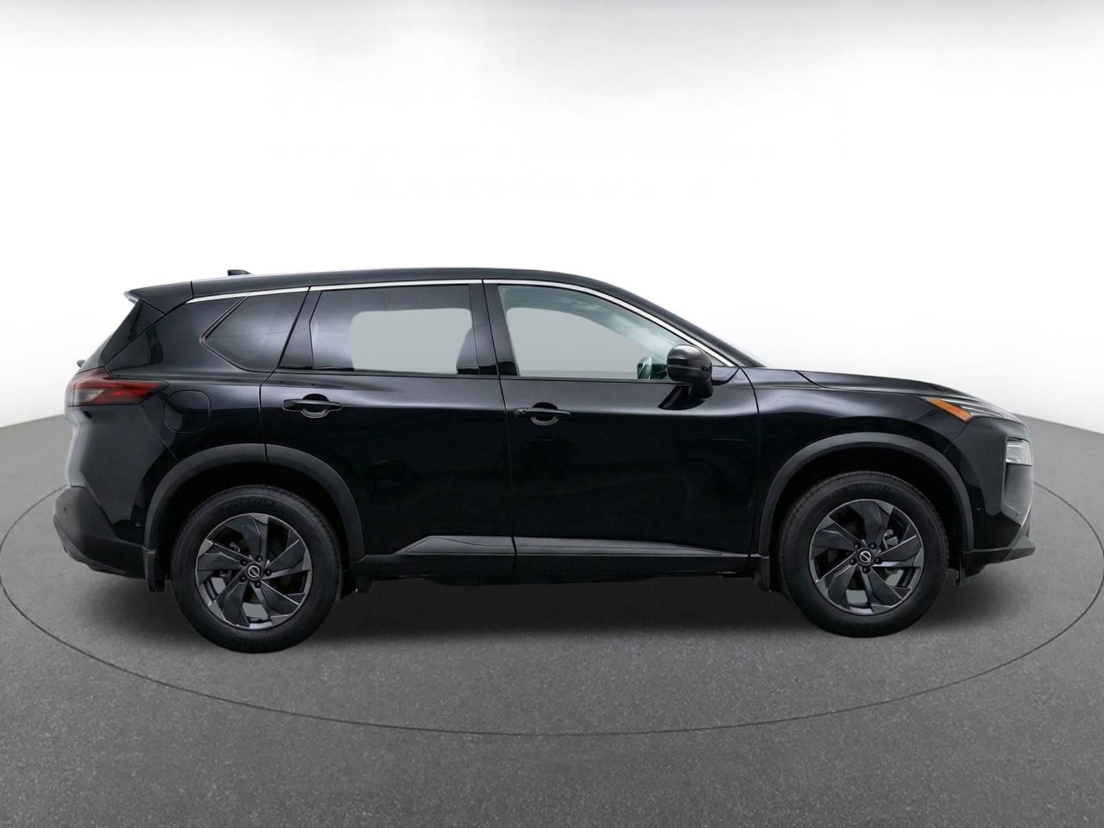 Thumbnail: 2025 Nissan Rogue - 10