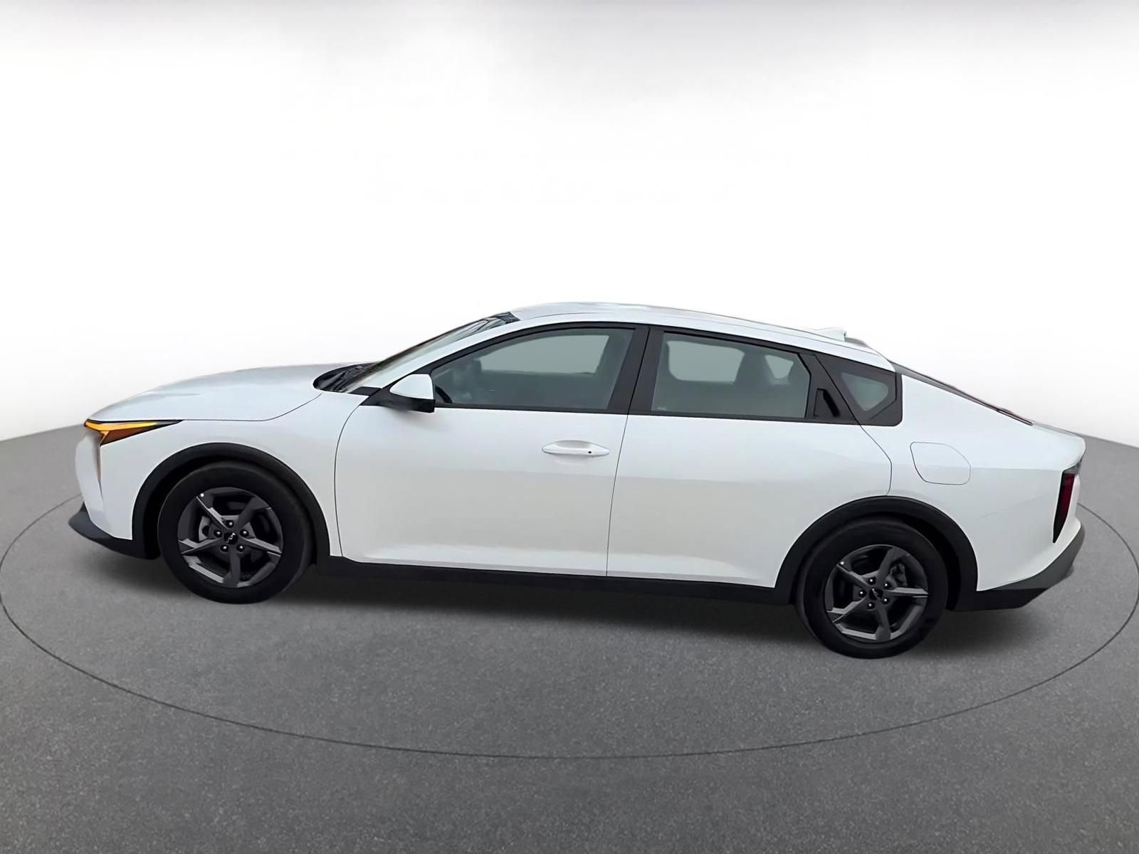 Thumbnail: 2025 Kia K4 - 10