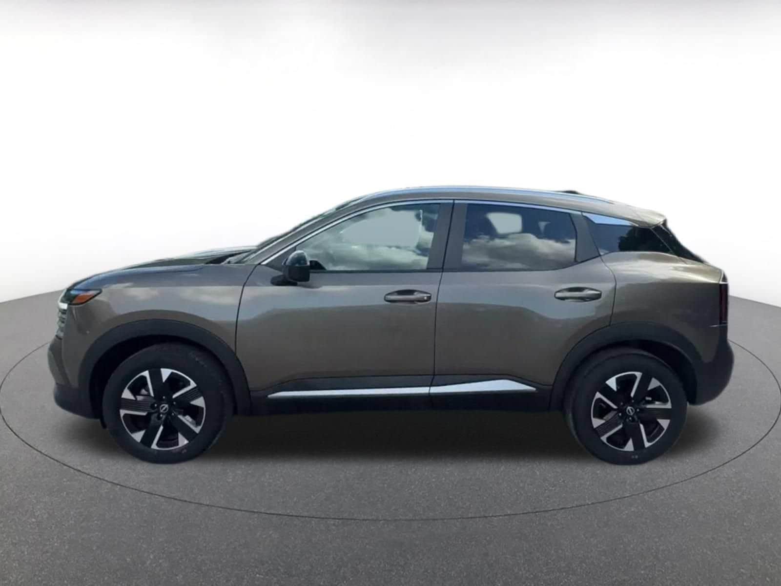 Thumbnail: 2026 Nissan Kicks - 9