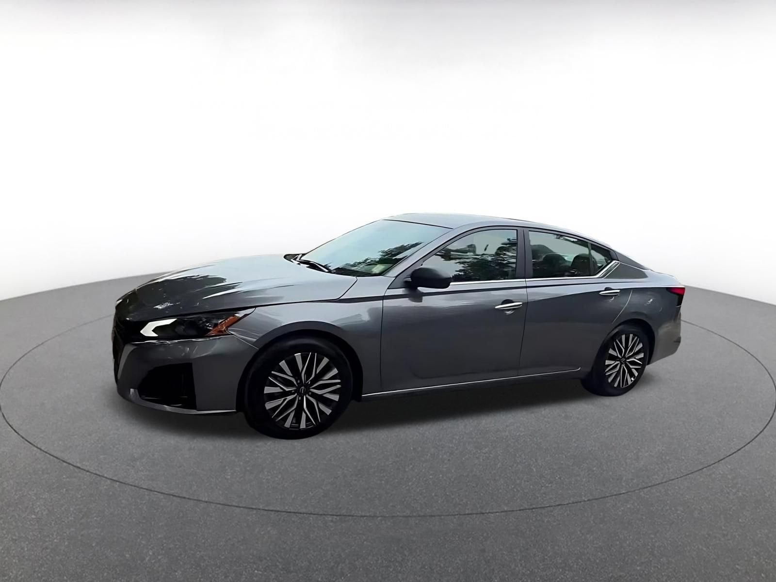Thumbnail: 2025 Nissan Altima - 8