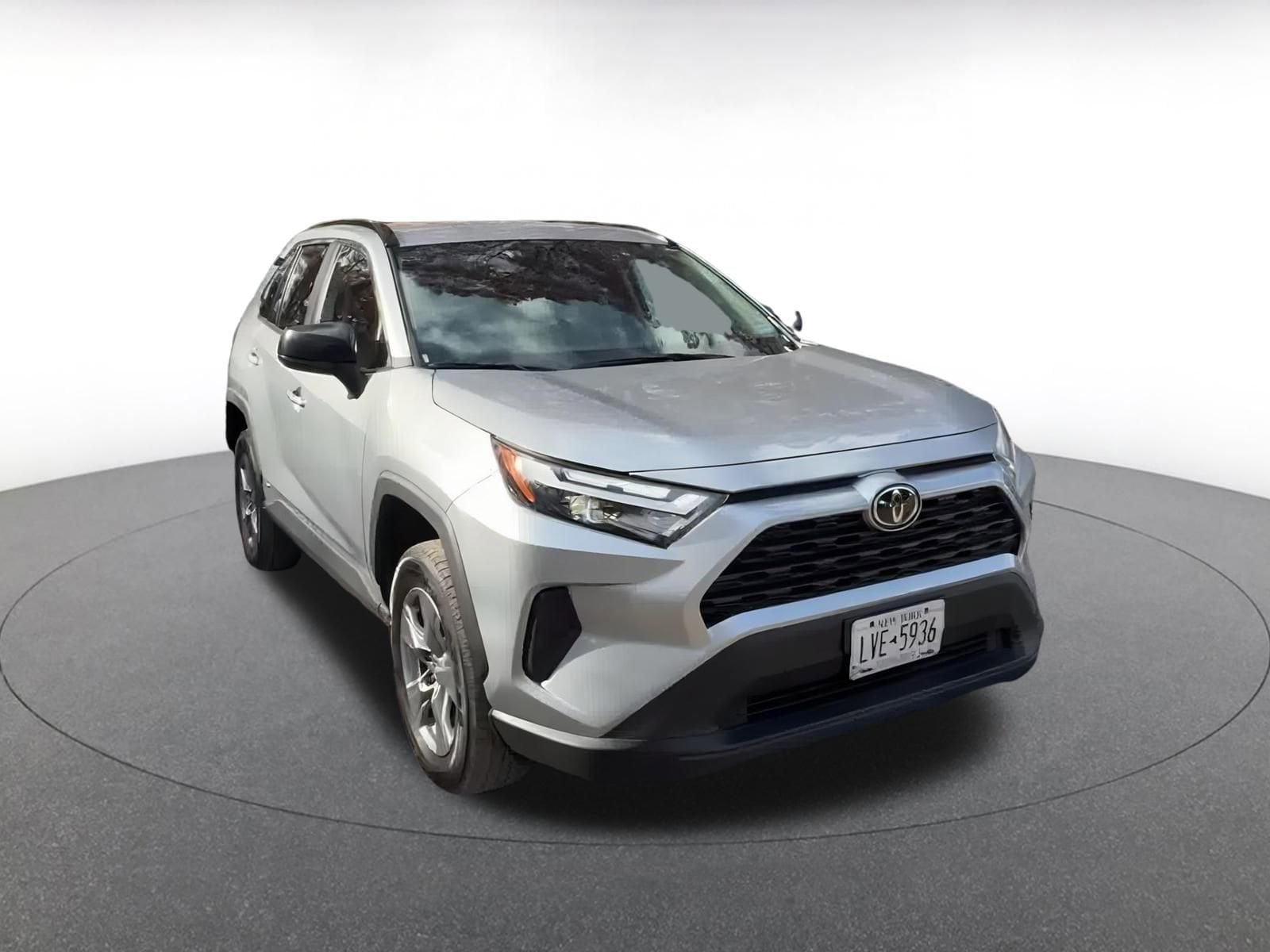 Thumbnail: 2025 Toyota RAV4 - 3