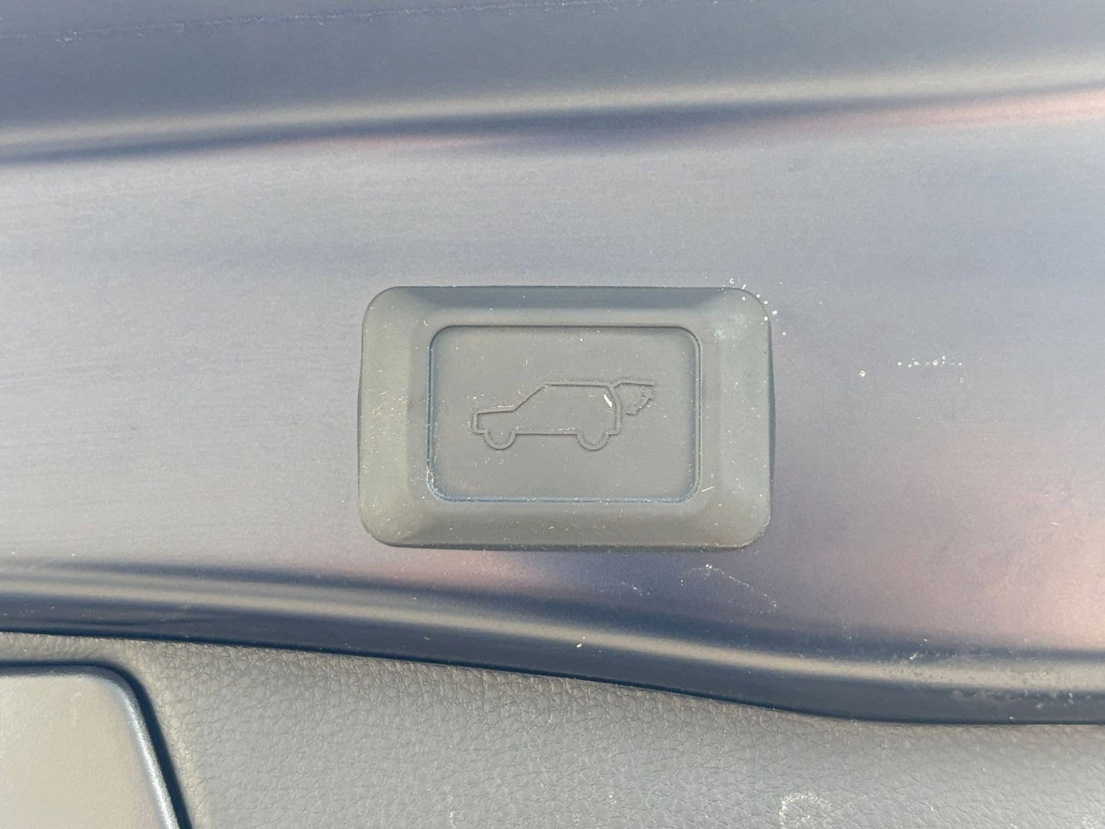 Thumbnail: 2025 Toyota RAV4 - 20