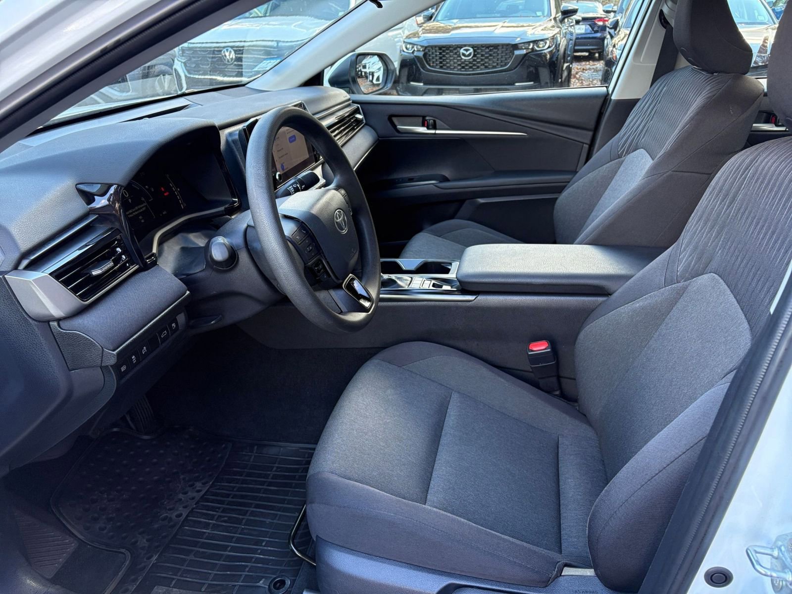 Thumbnail: 2025 Toyota Camry - 25