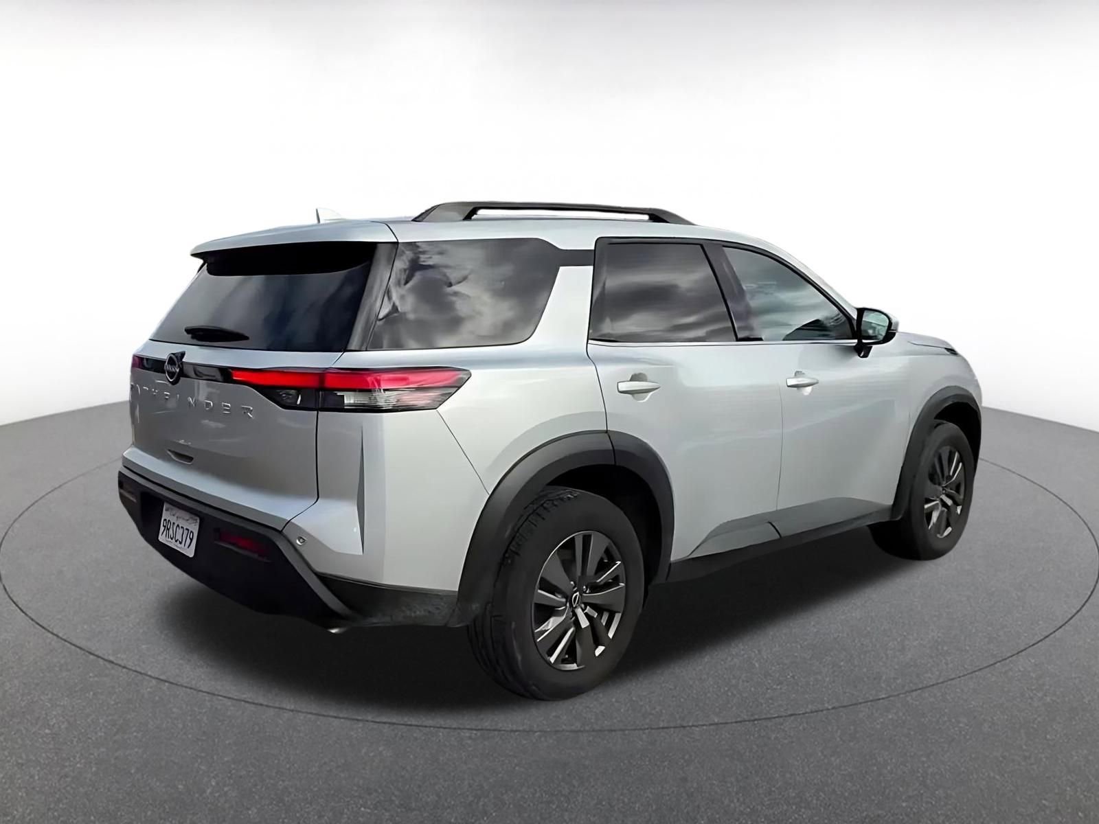 Thumbnail: 2025 Nissan Pathfinder - 15