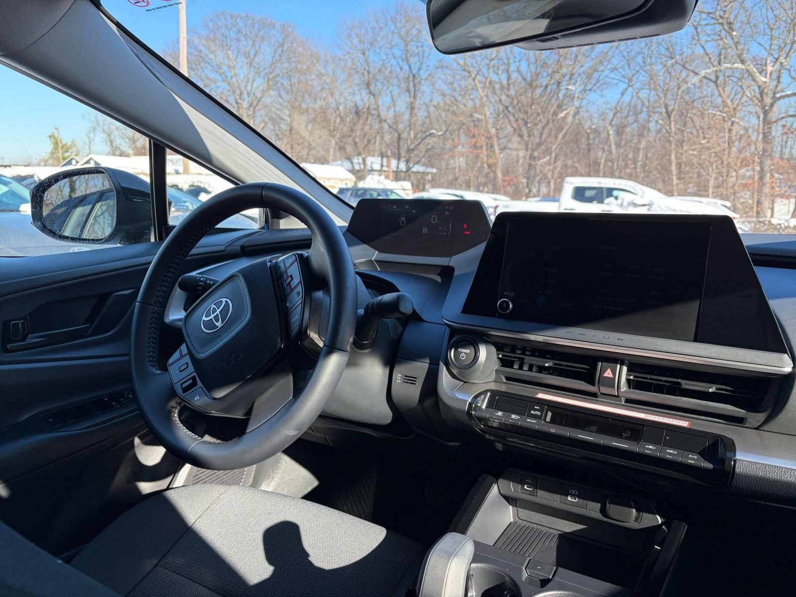 Thumbnail: 2025 Toyota Prius - 32