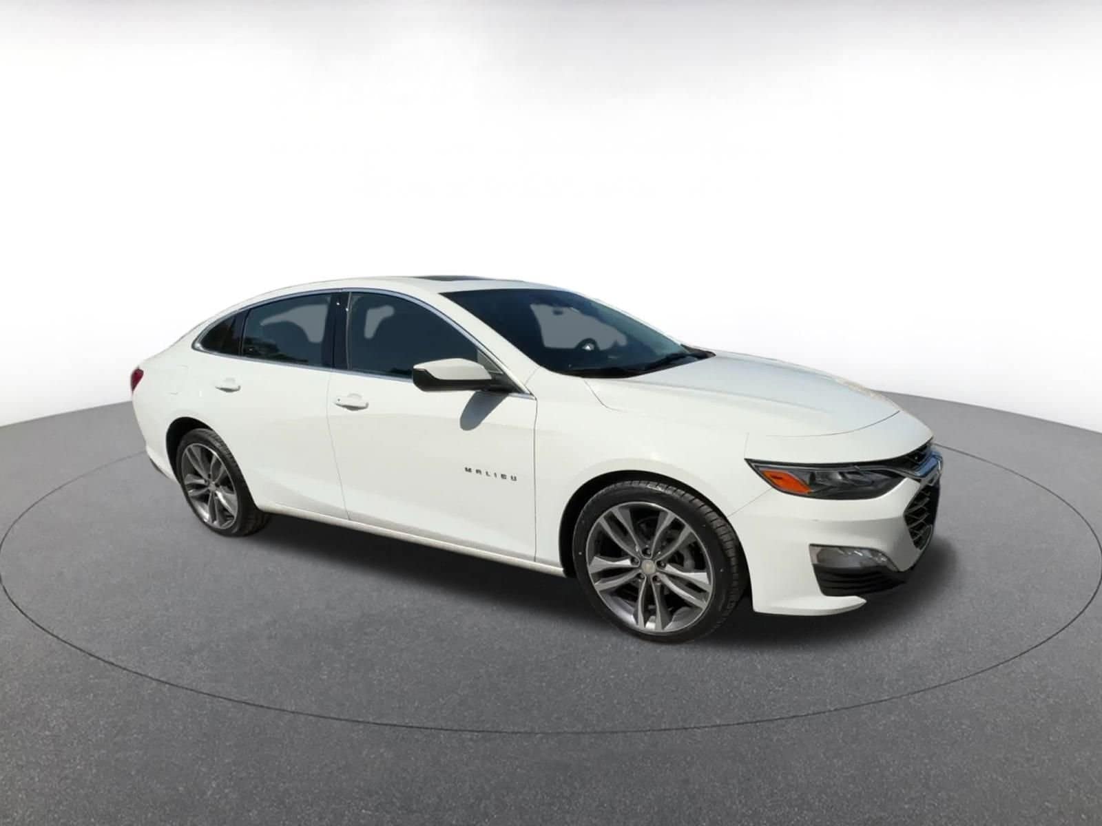 Thumbnail: 2024 Chevrolet Malibu - 2
