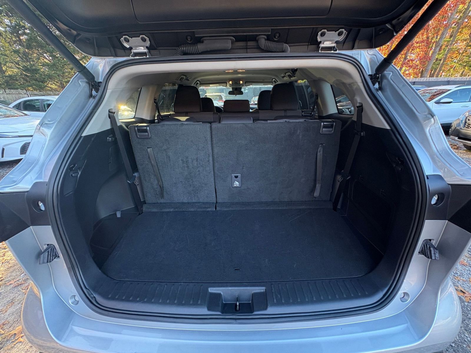 Thumbnail: 2025 Toyota Highlander - 27