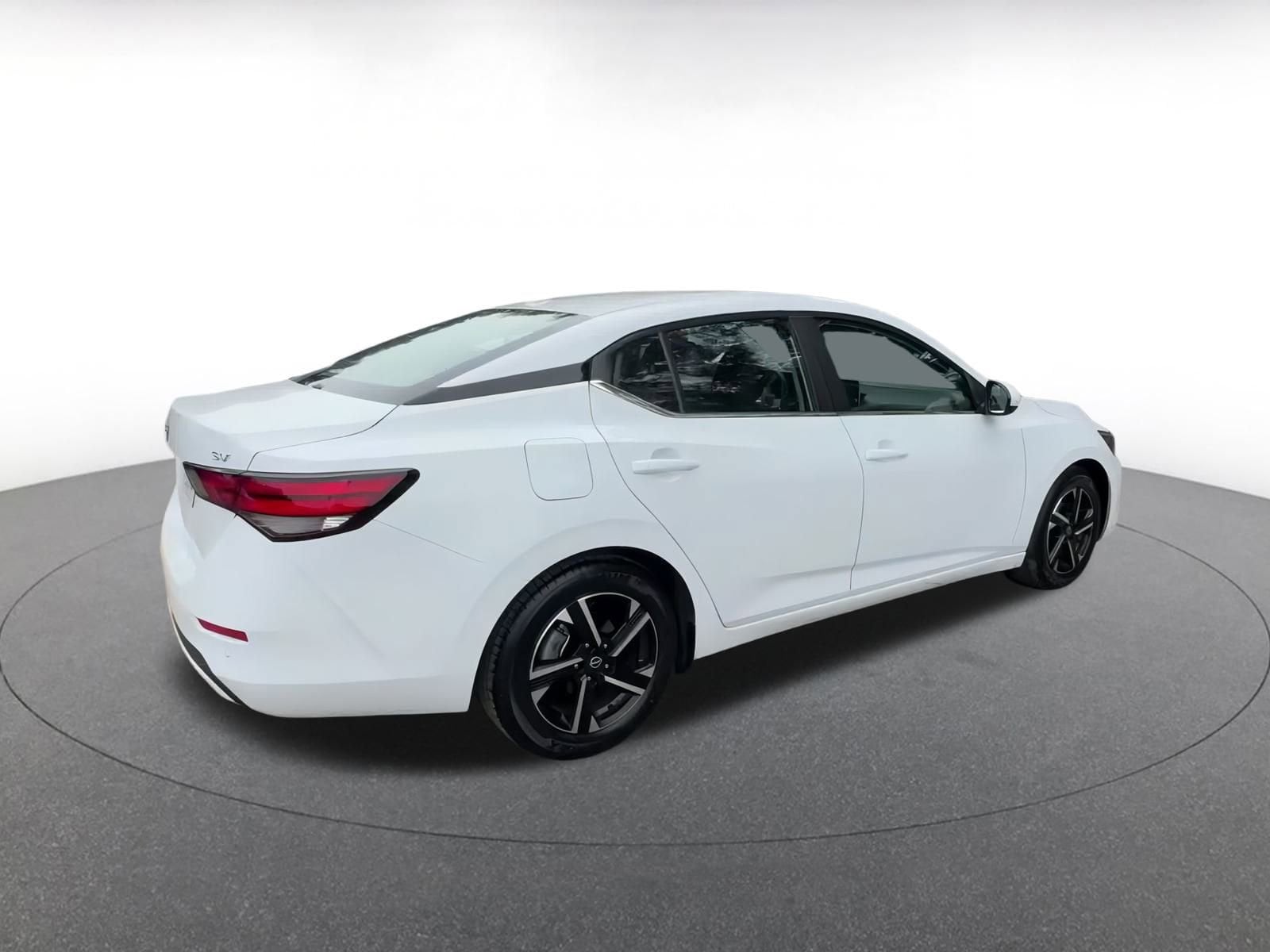 Thumbnail: 2024 Nissan Sentra - 15