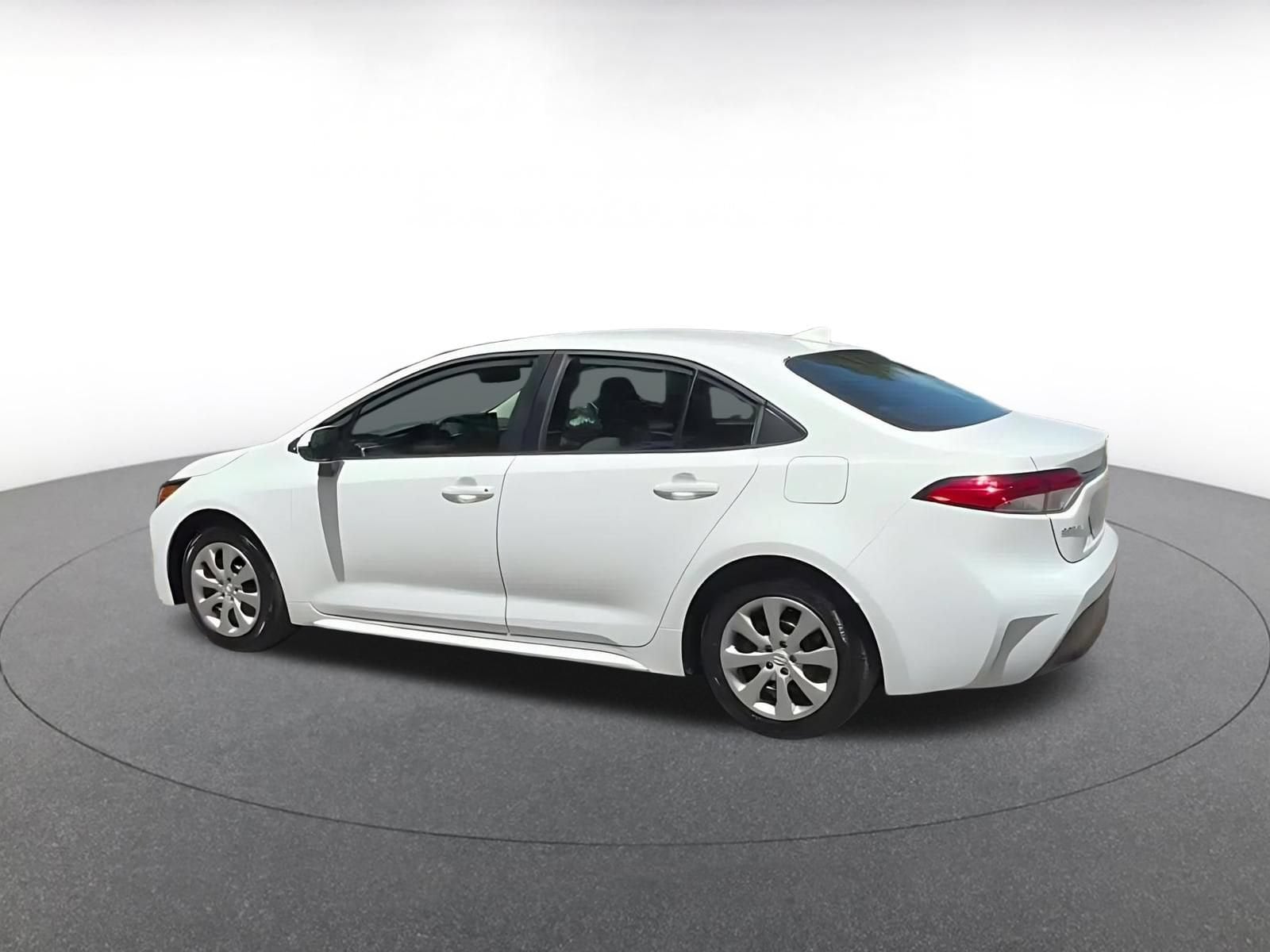 Thumbnail: 2025 Toyota Corolla - 11