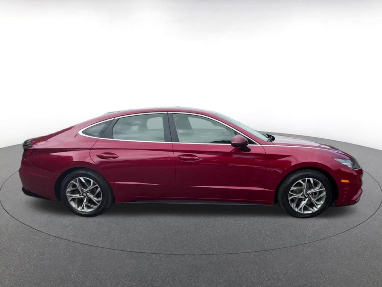 Thumbnail: 2023 Hyundai Sonata - 16