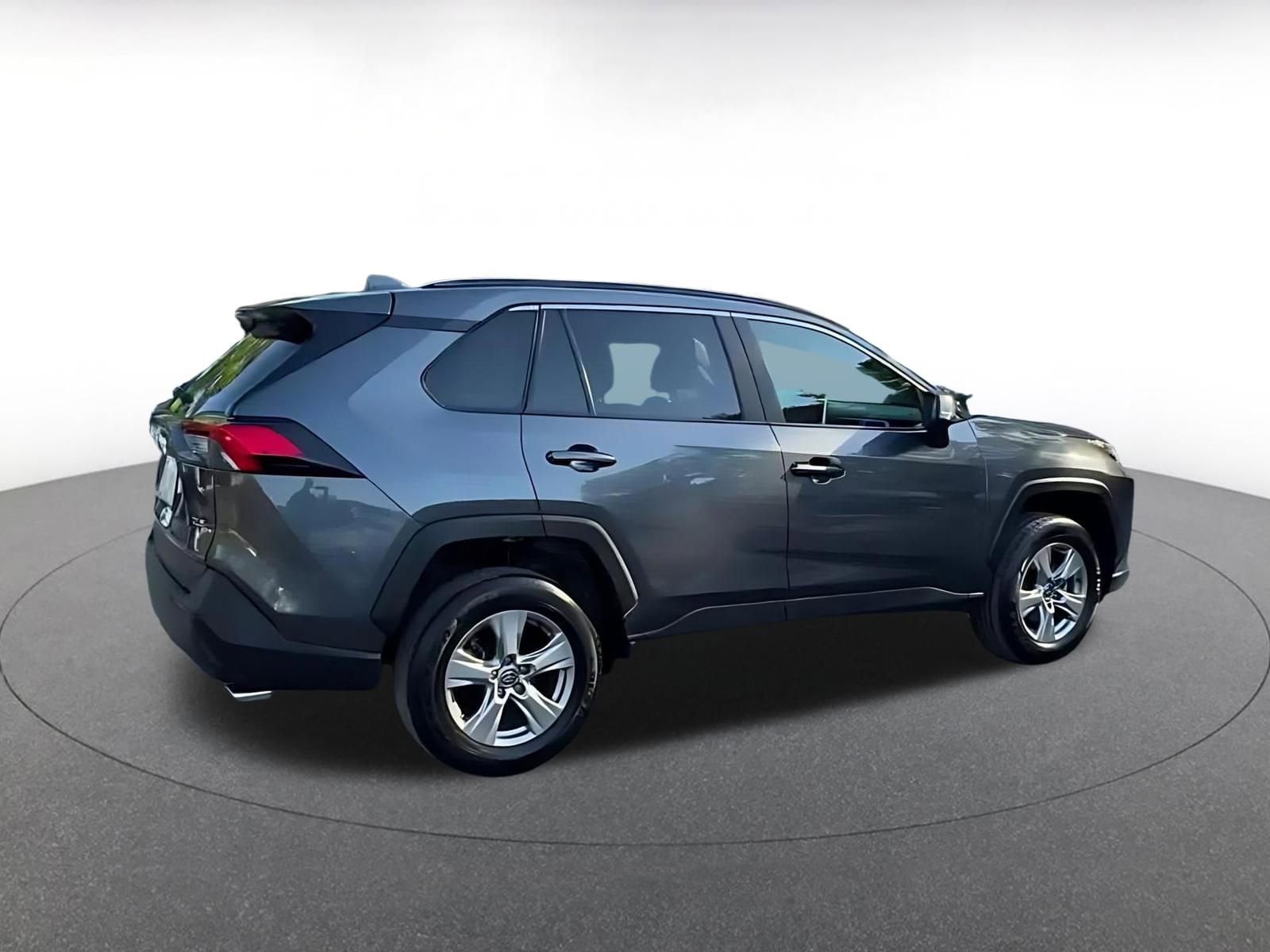 Thumbnail: 2025 Toyota RAV4 - 12