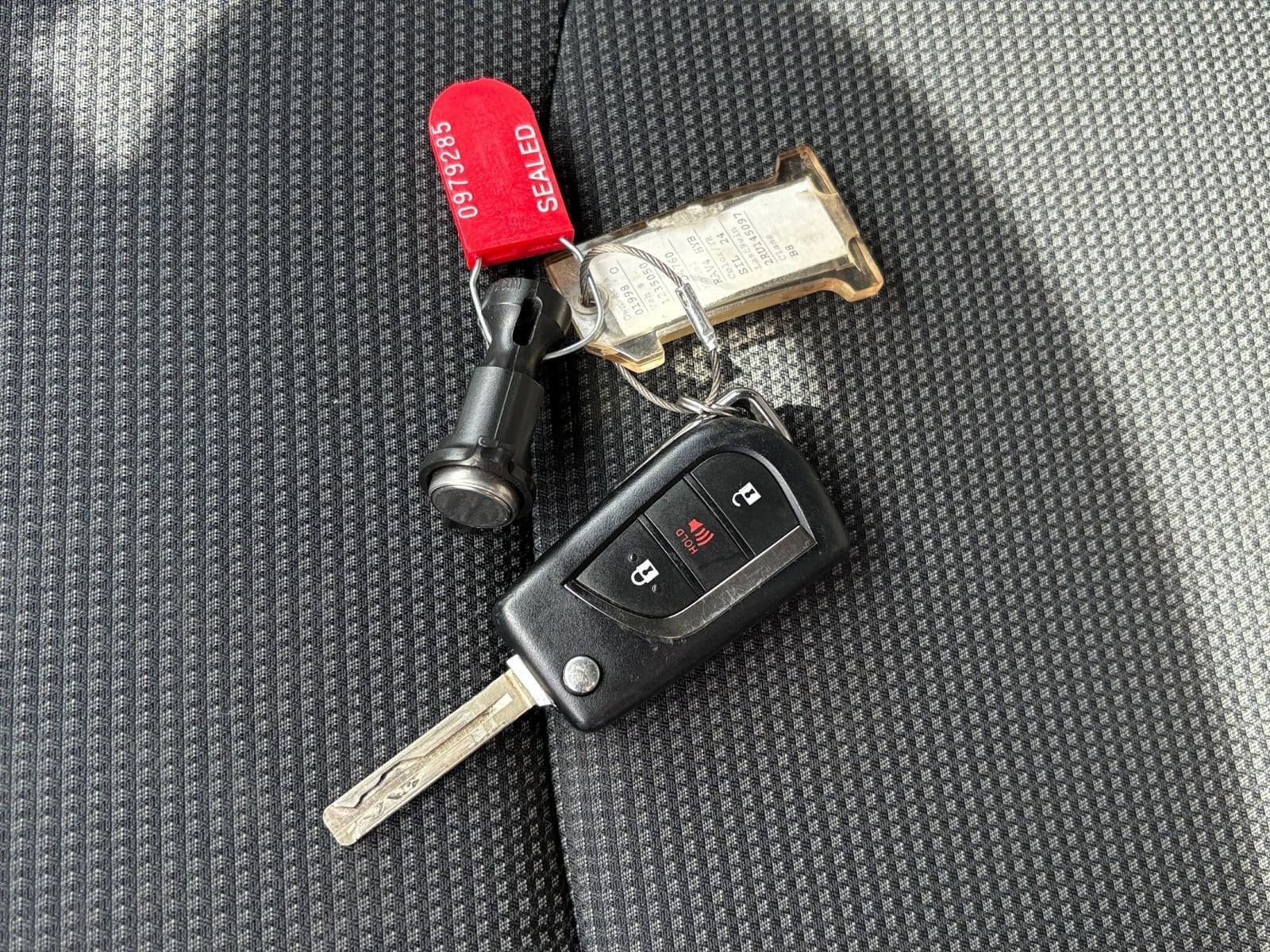 Thumbnail: 2024 Toyota RAV4 - 22