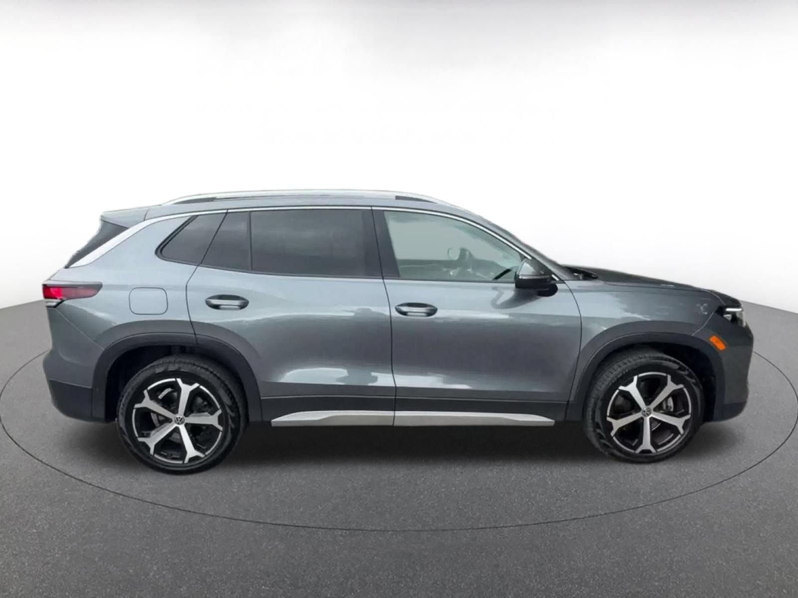 Thumbnail: 2026 Volkswagen Tiguan - 13