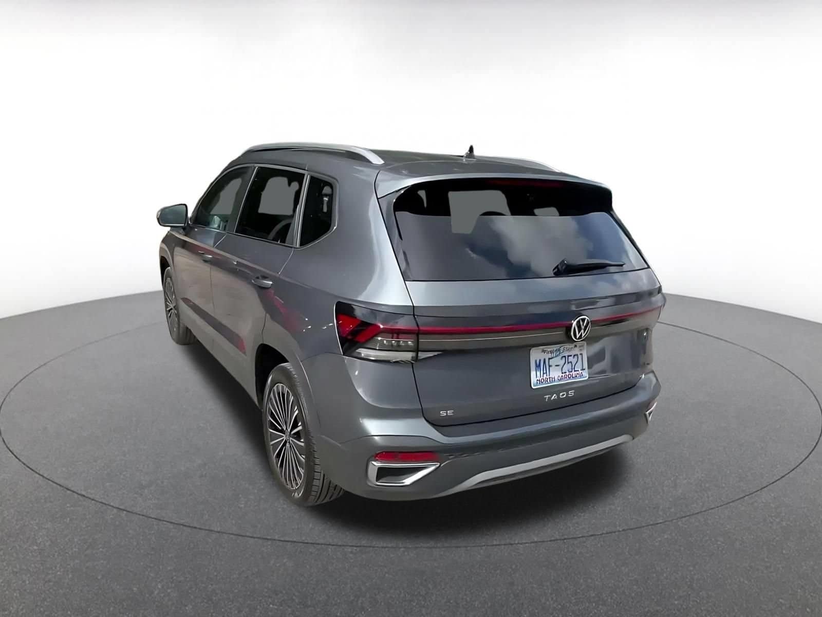 Thumbnail: 2026 Volkswagen Taos - 10