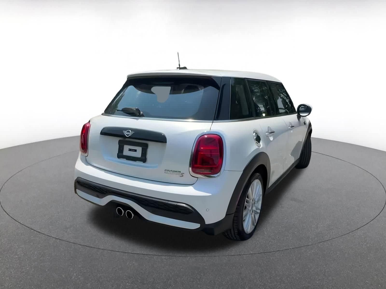 Thumbnail: 2024 MINI Cooper Hardtop - 15