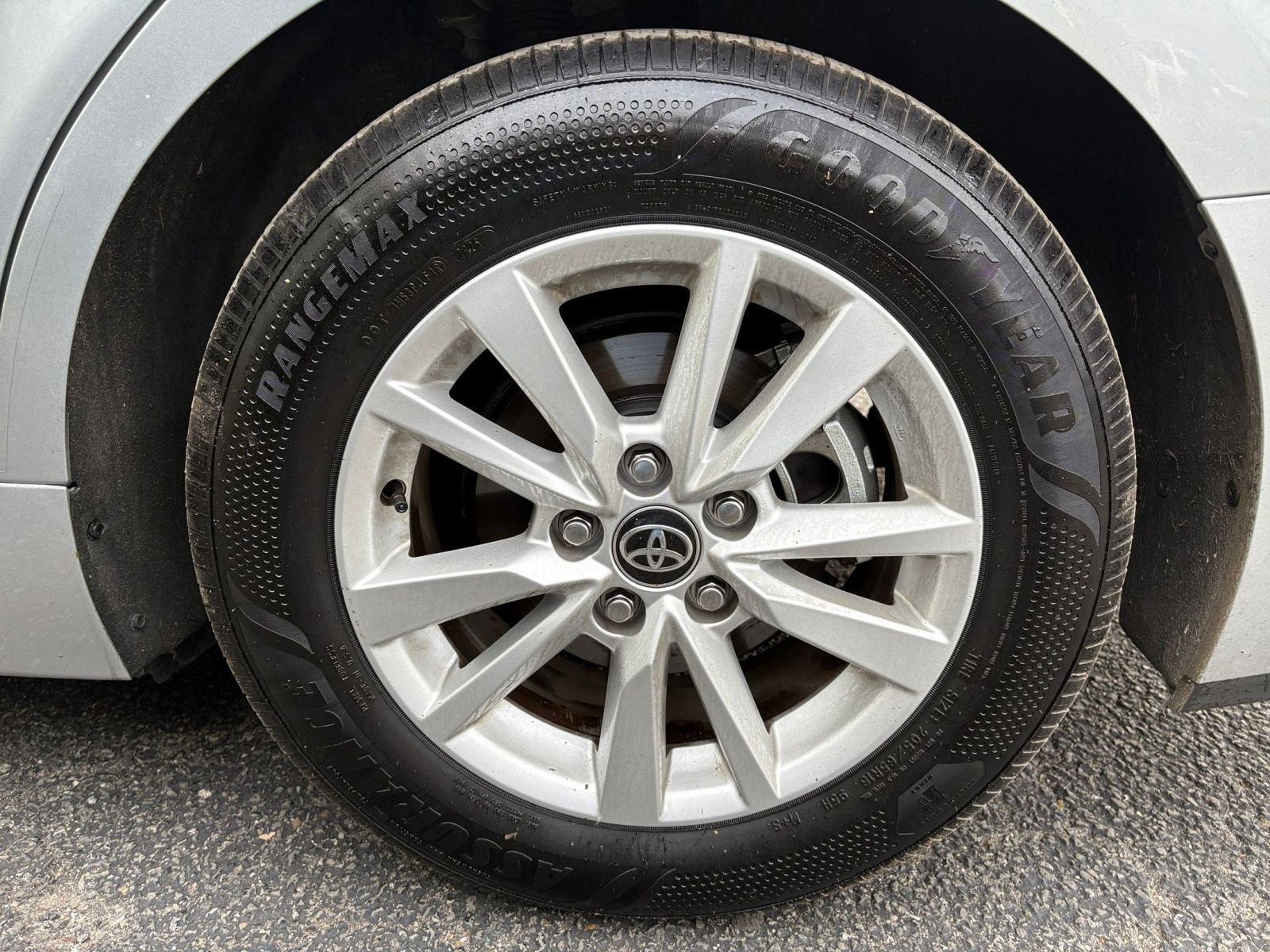 Thumbnail: 2025 Toyota Camry - 29