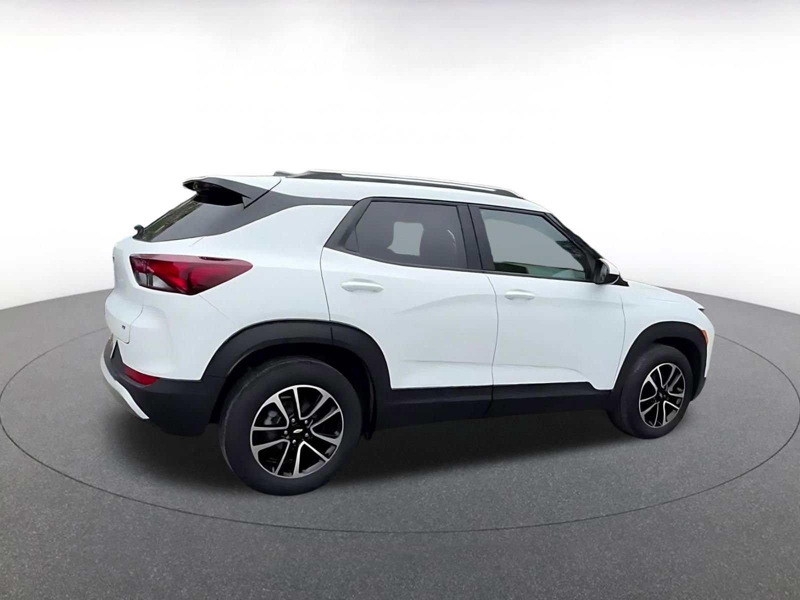 Thumbnail: 2025 Chevrolet TrailBlazer - 15