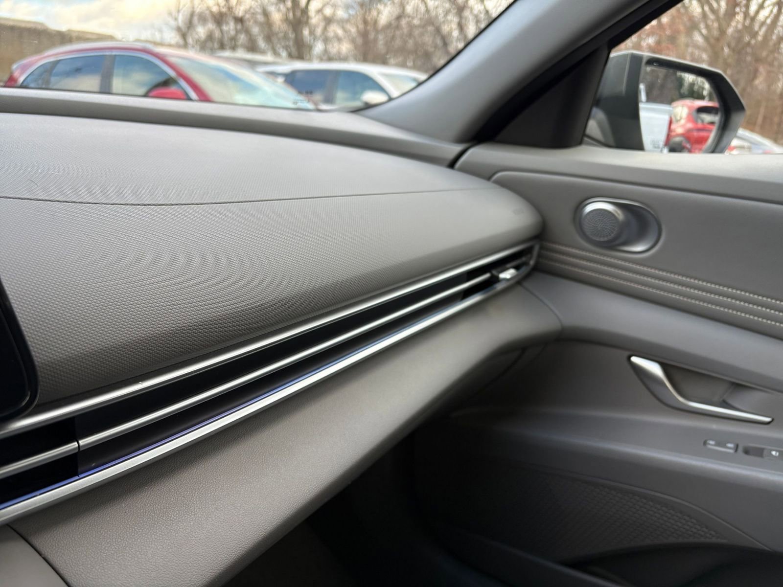 Thumbnail: 2025 Hyundai Elantra - 34