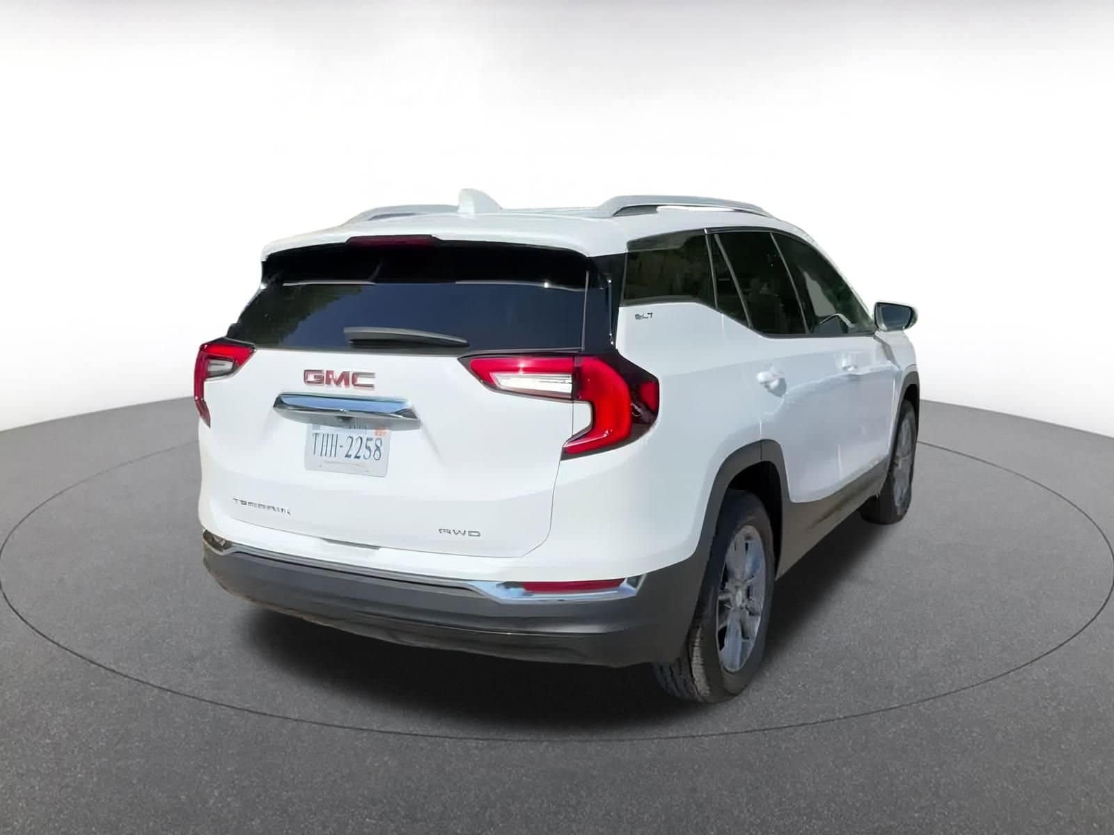 Thumbnail: 2024 GMC Terrain - 15
