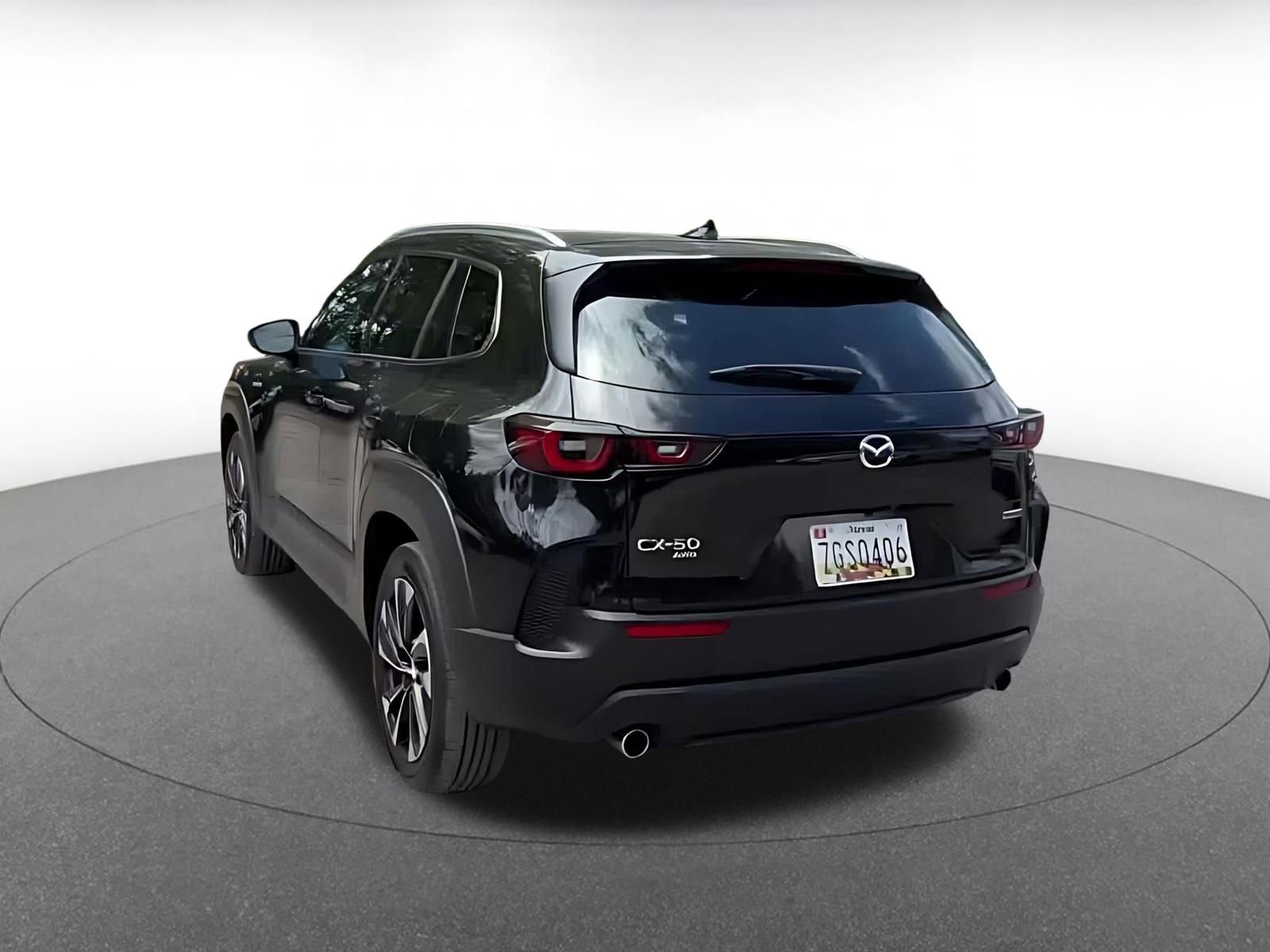 Thumbnail: 2025 Mazda CX-50 - 10