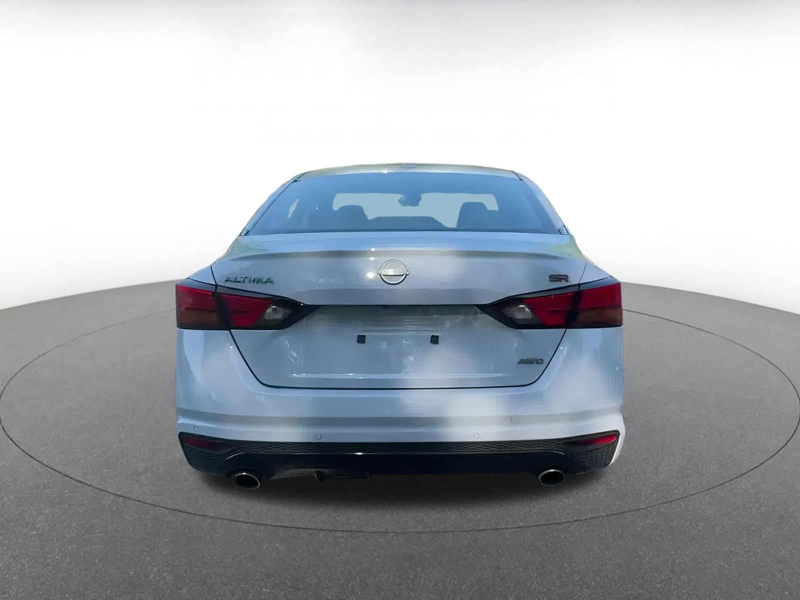 2024 Nissan Altima SR 12